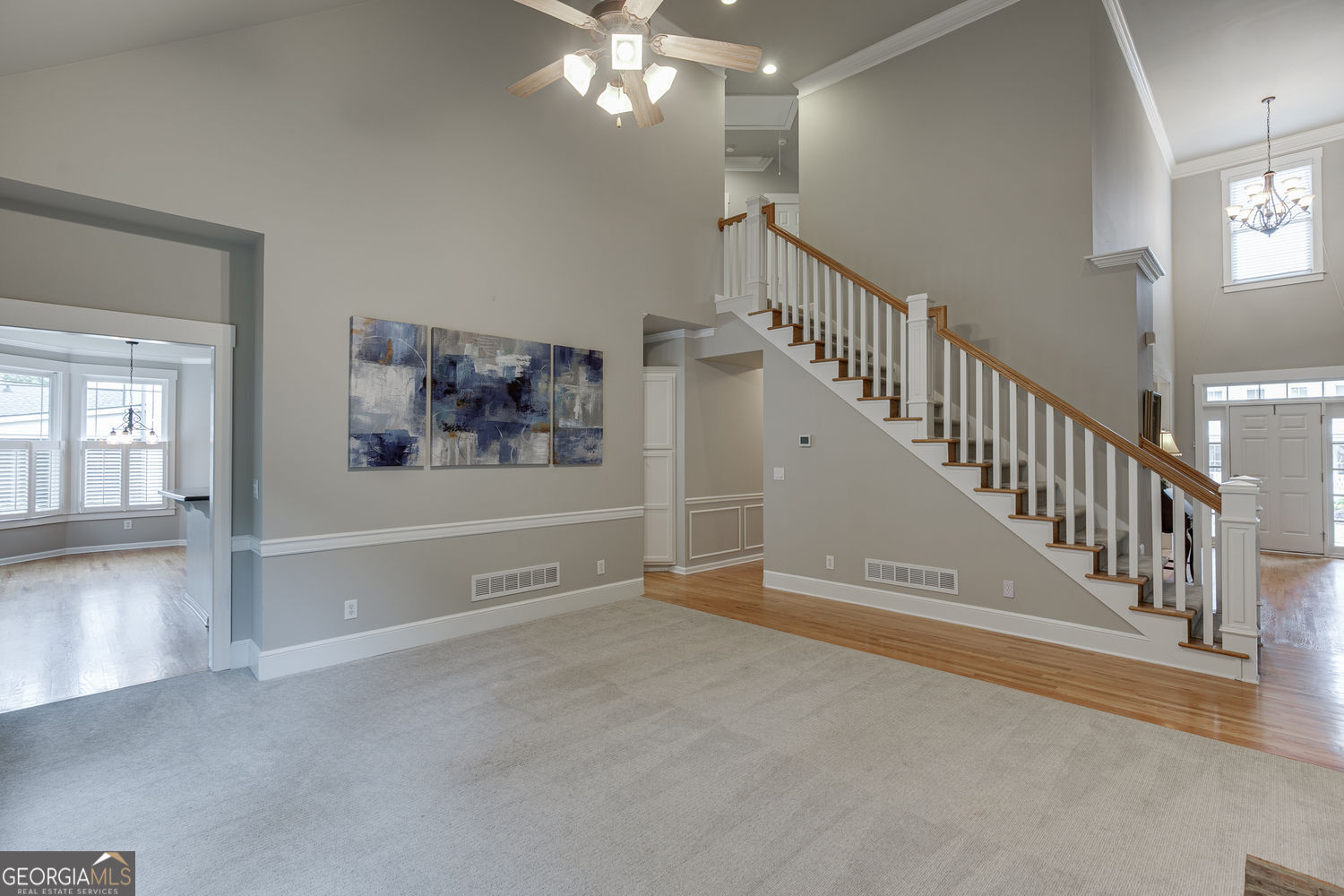 5843 Peacock Lane