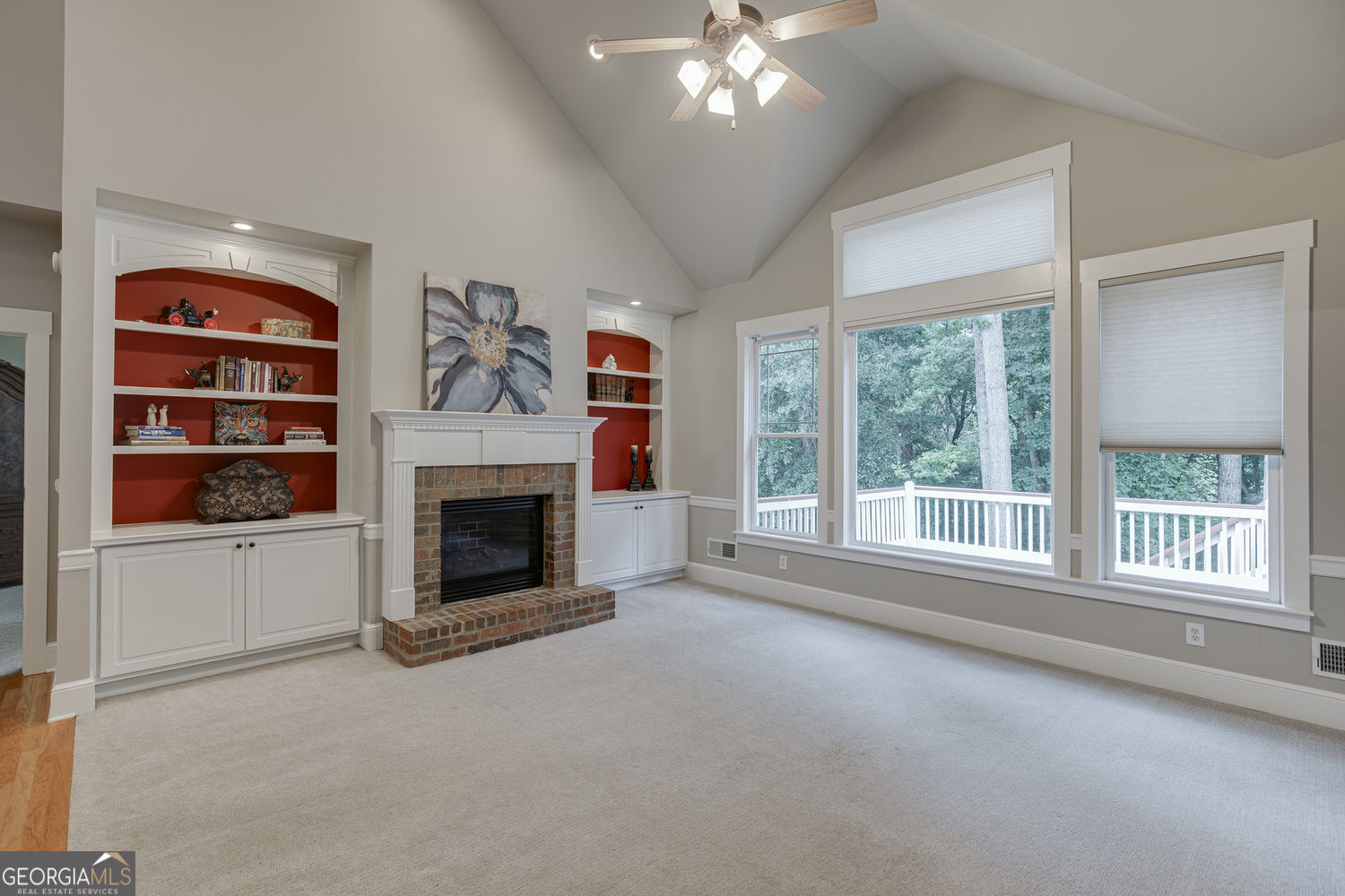 5843 Peacock Lane