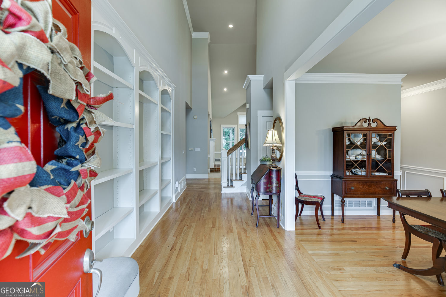 5843 Peacock Lane