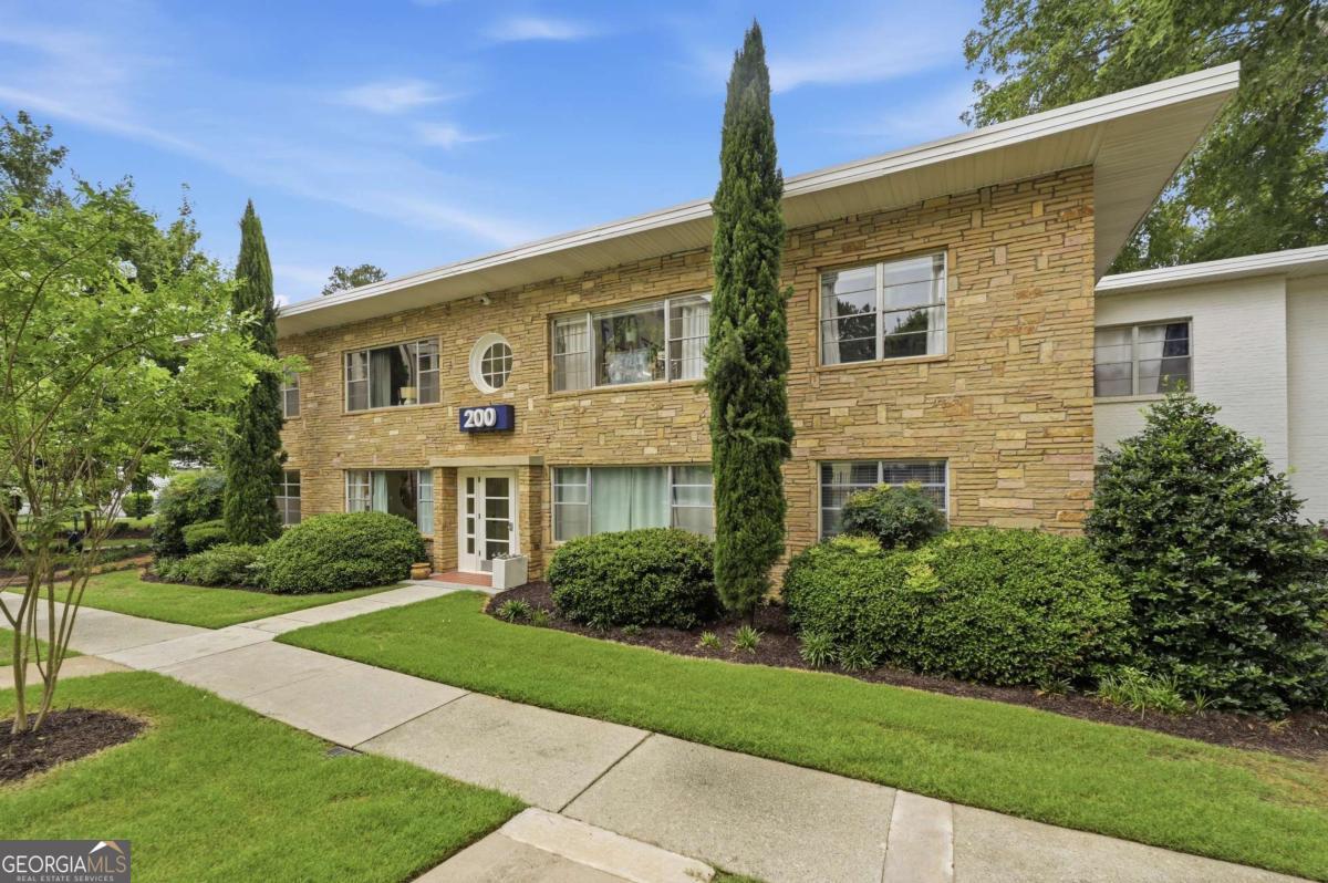 2240 Cheshire Bridge Road NE # 205