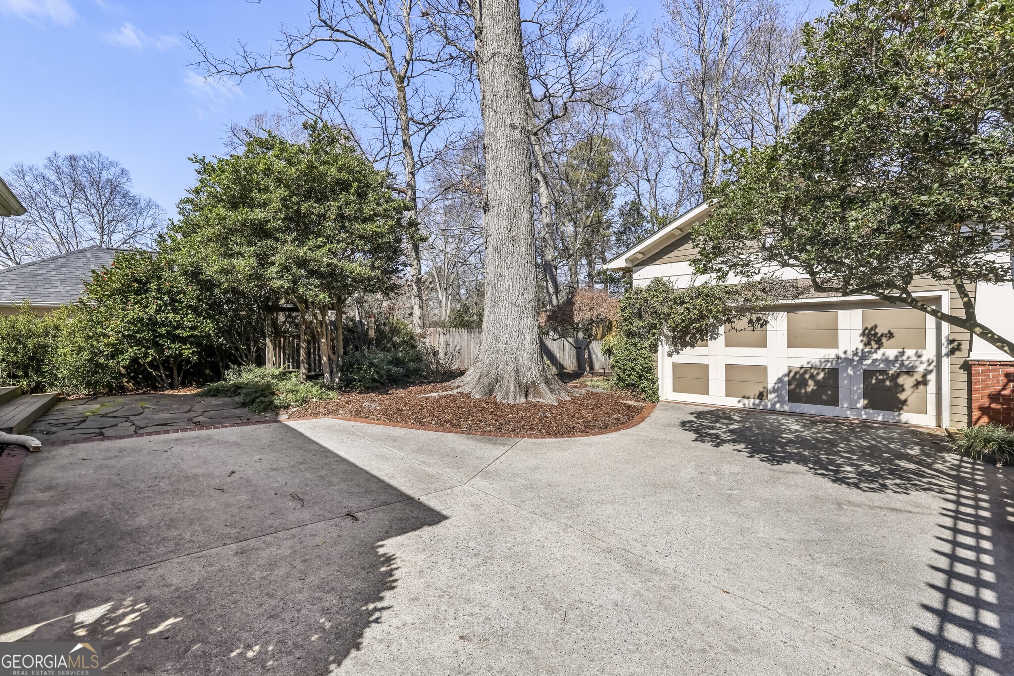 1248 Stillwood Drive NE