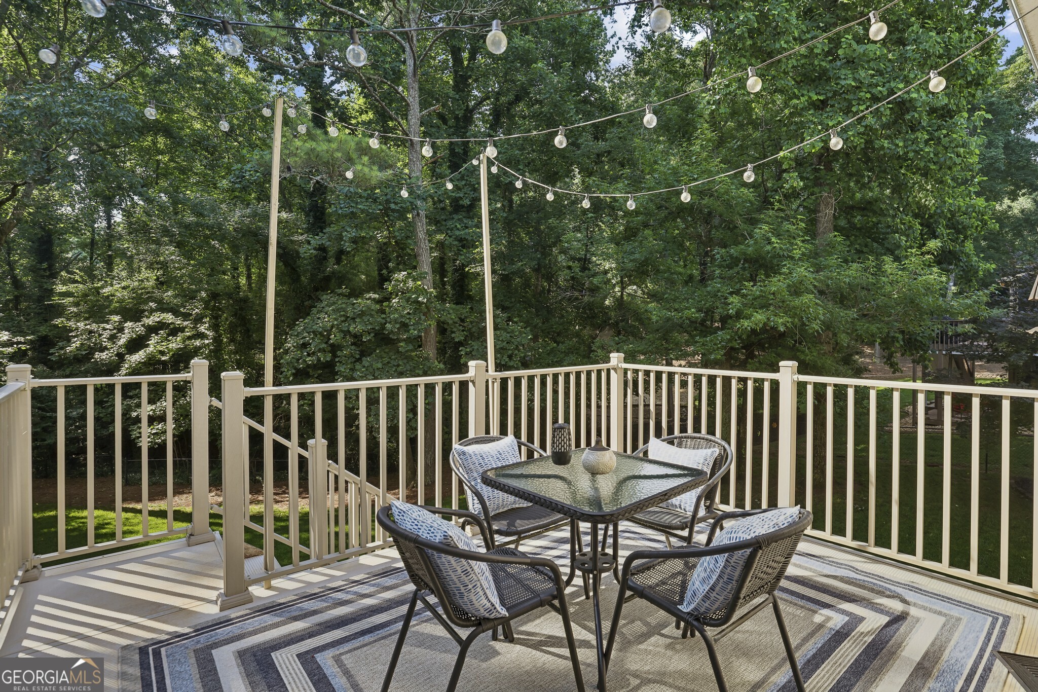 2055 Ivy Lane