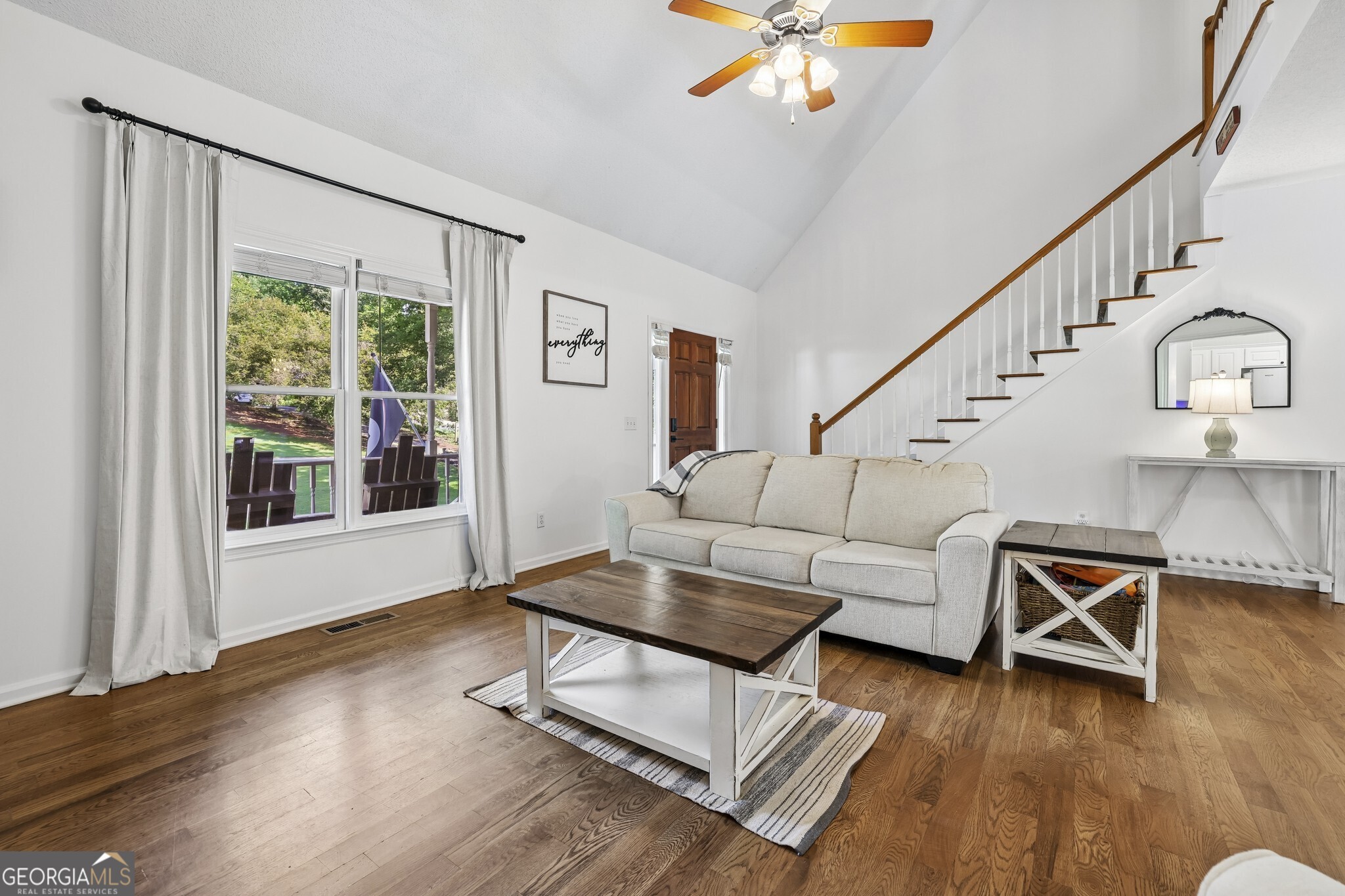 2055 Ivy Lane