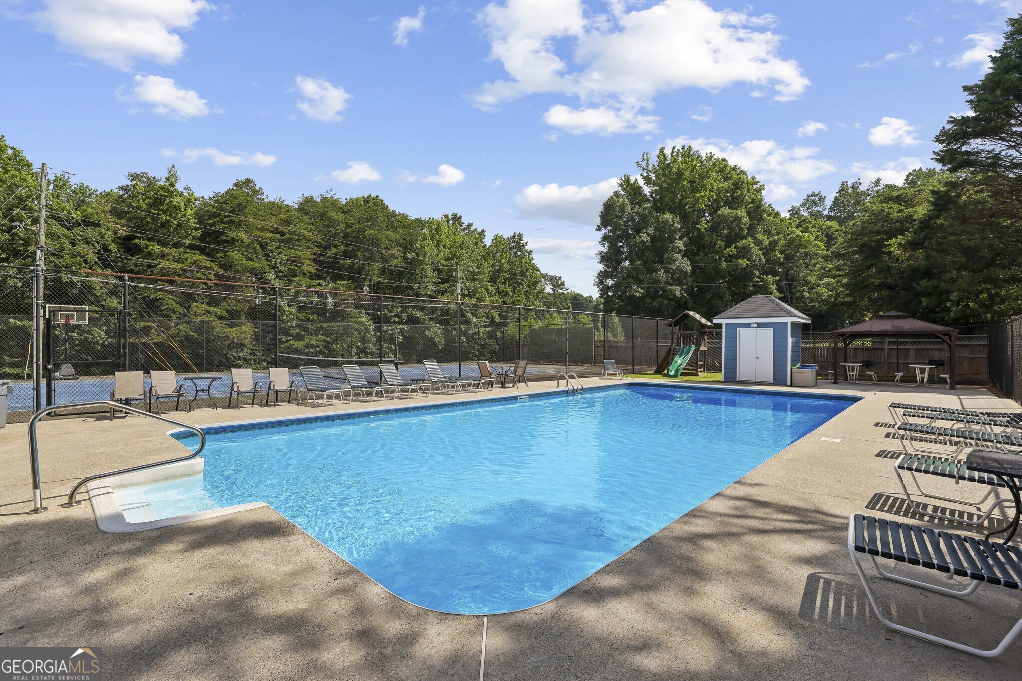 2055 Ivy Lane