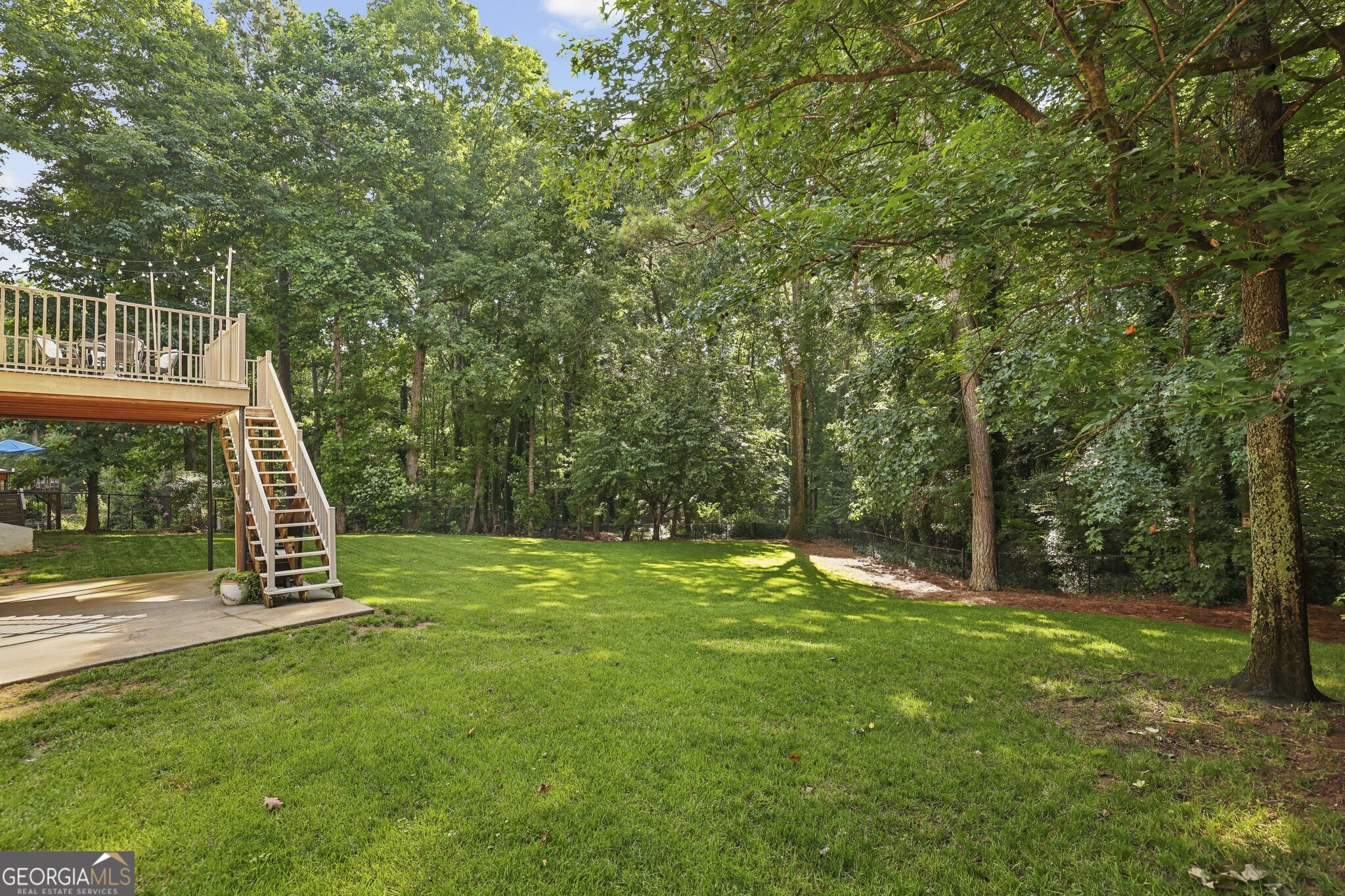 2055 Ivy Lane