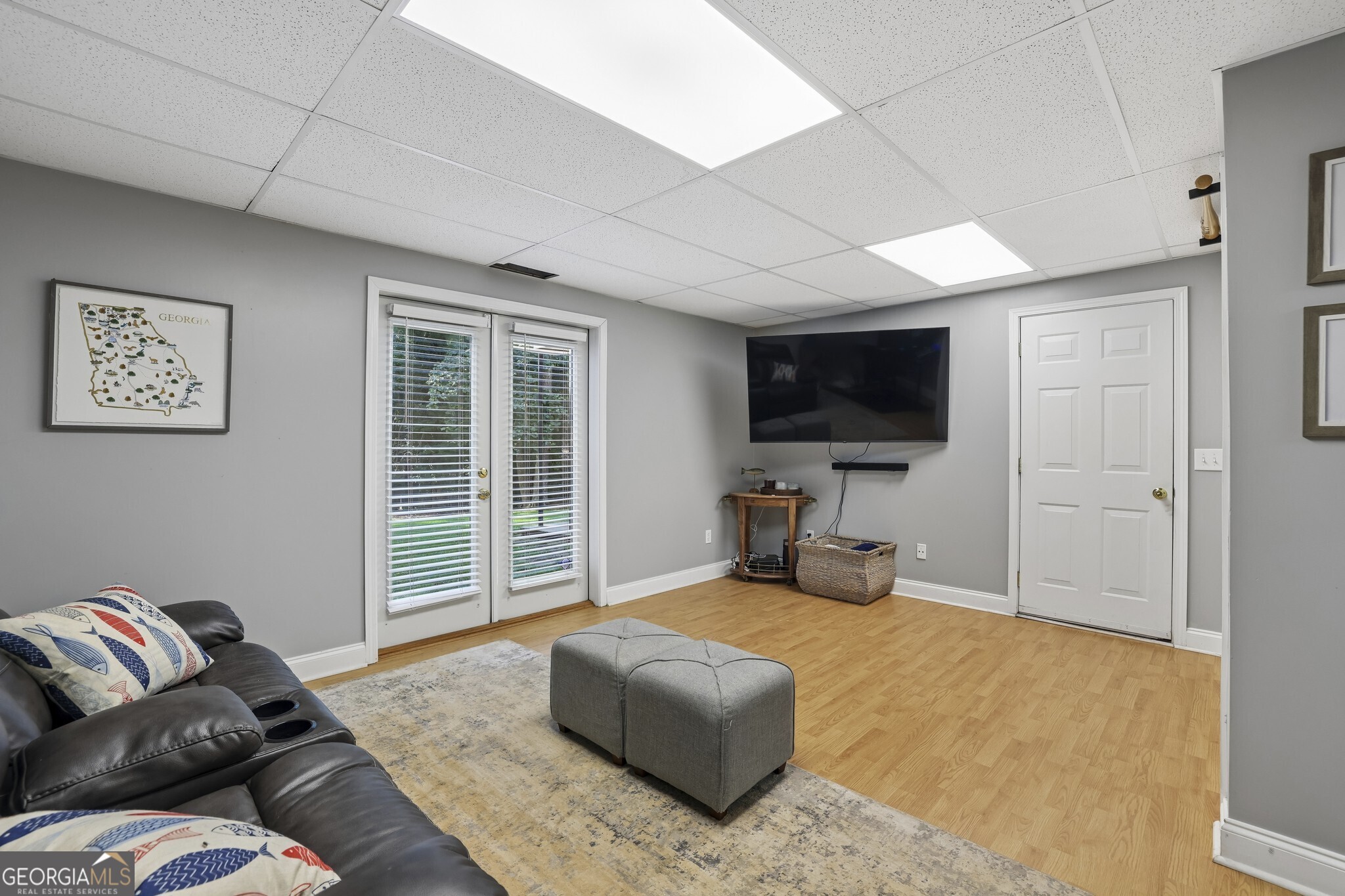 2055 Ivy Lane