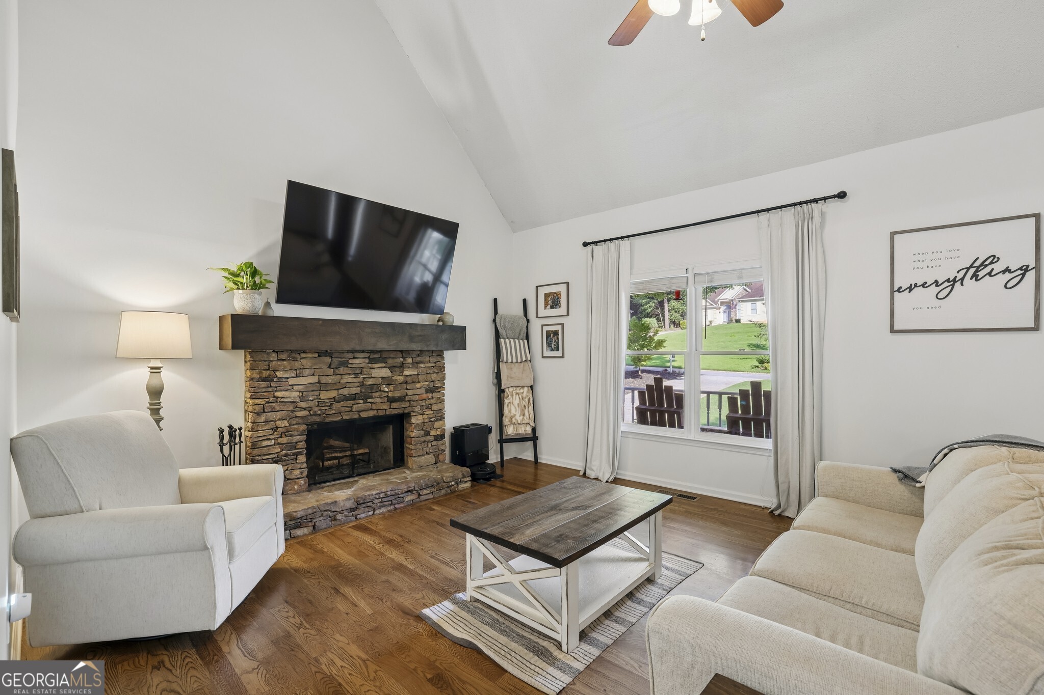 2055 Ivy Lane