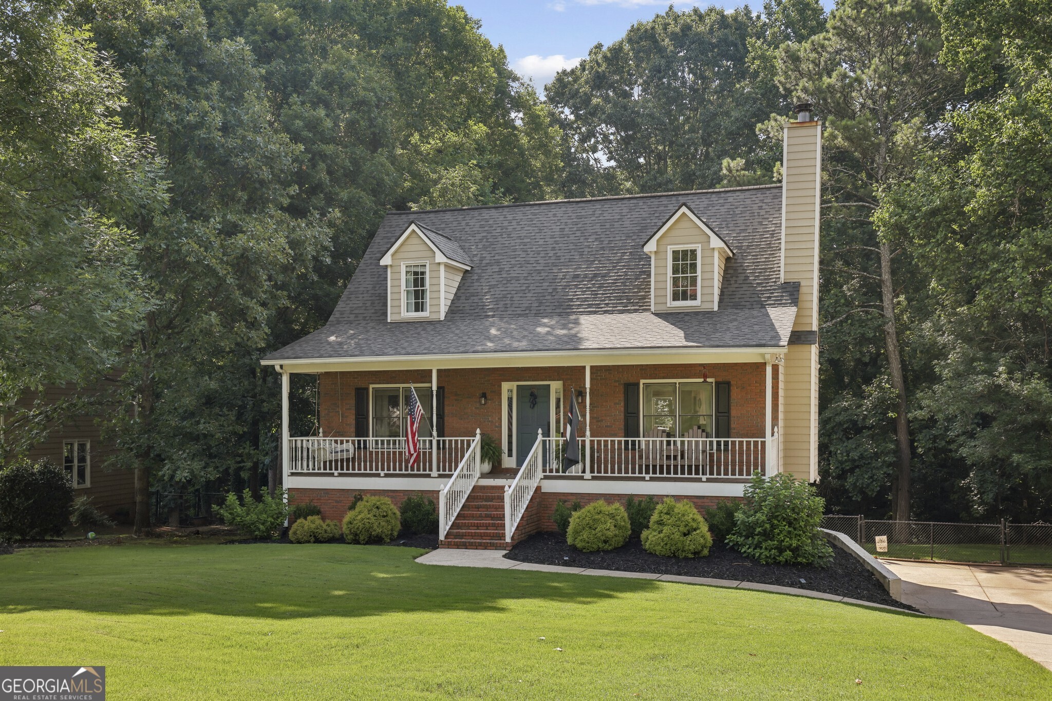 2055 Ivy Lane