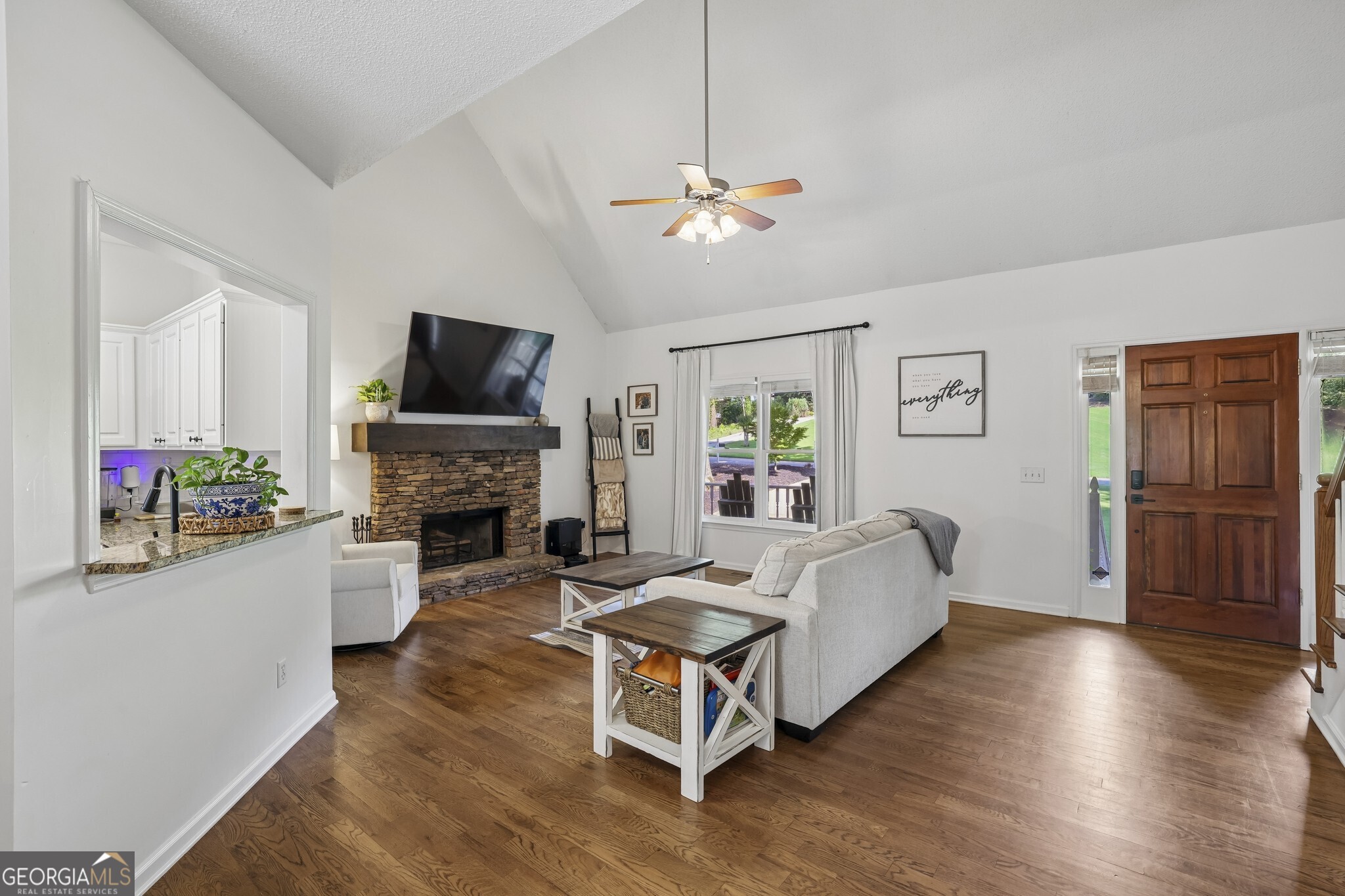2055 Ivy Lane