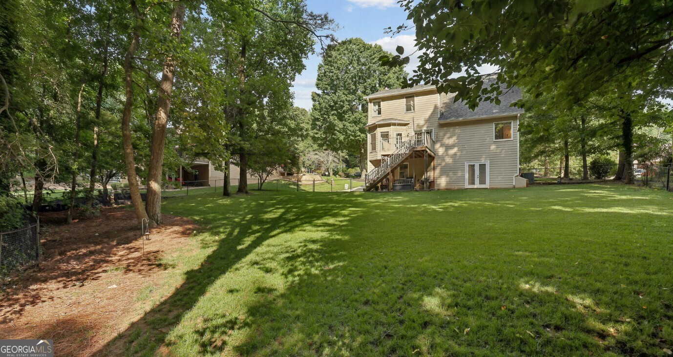 2055 Ivy Lane