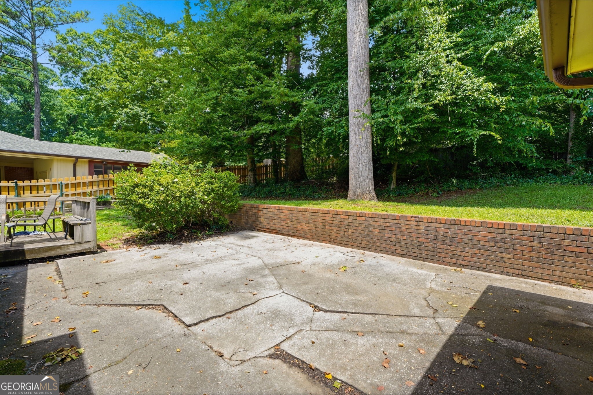 2604 Sunset Drive NE