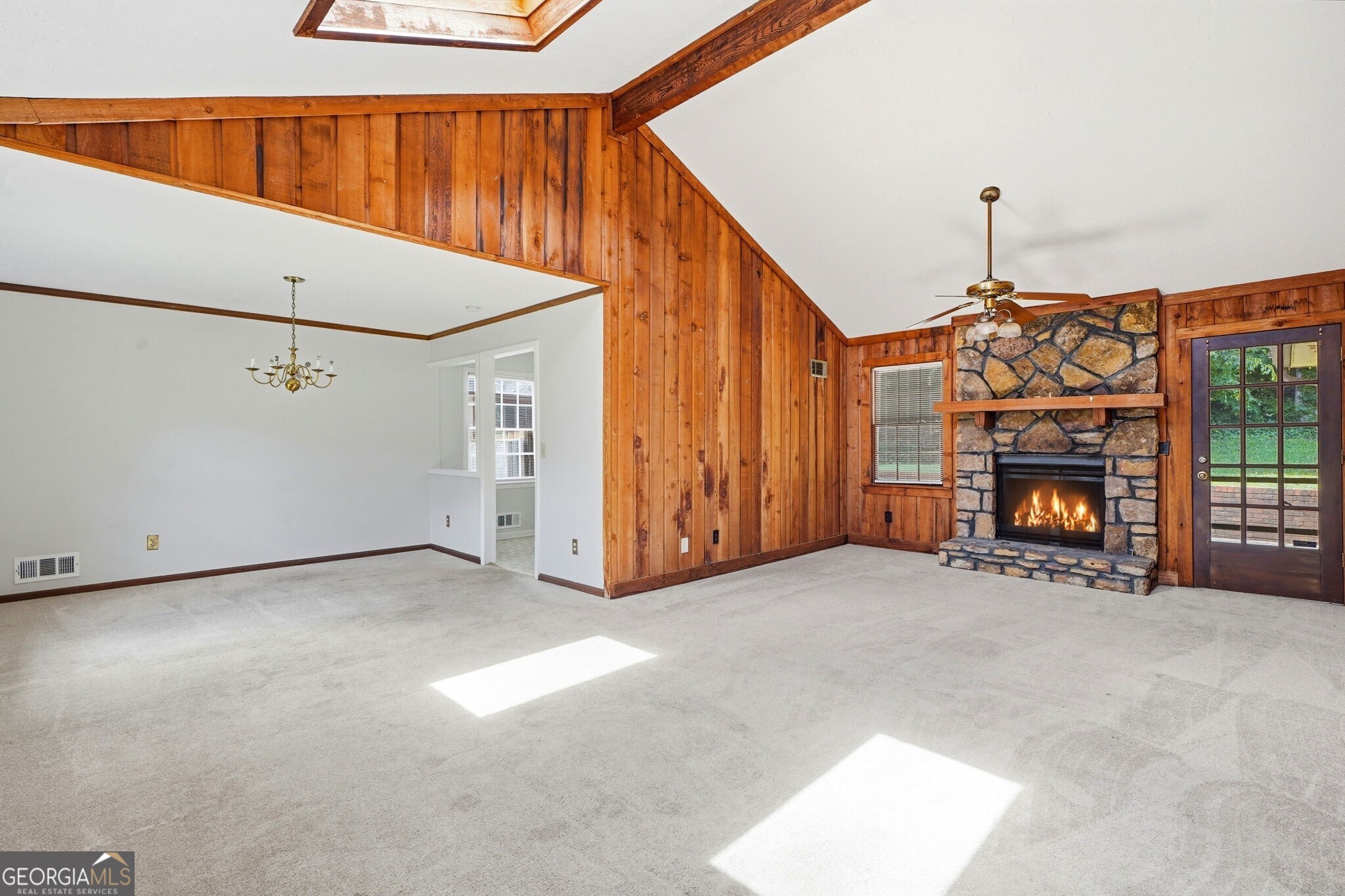 2604 Sunset Drive NE