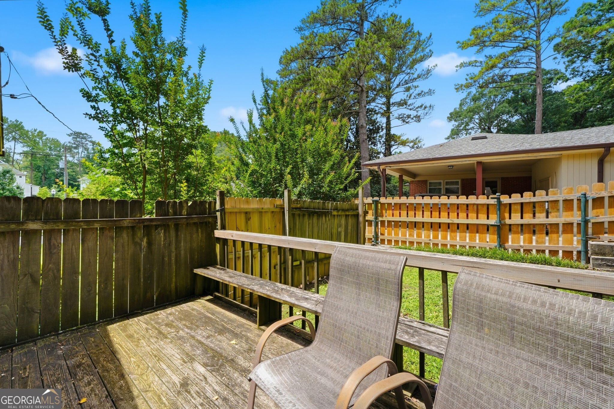 2604 Sunset Drive NE