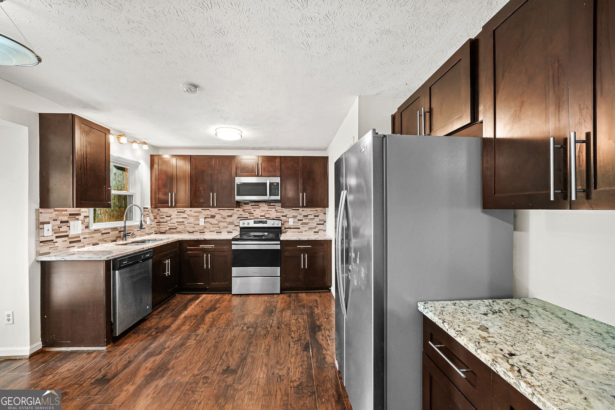 1469 W Rock Court