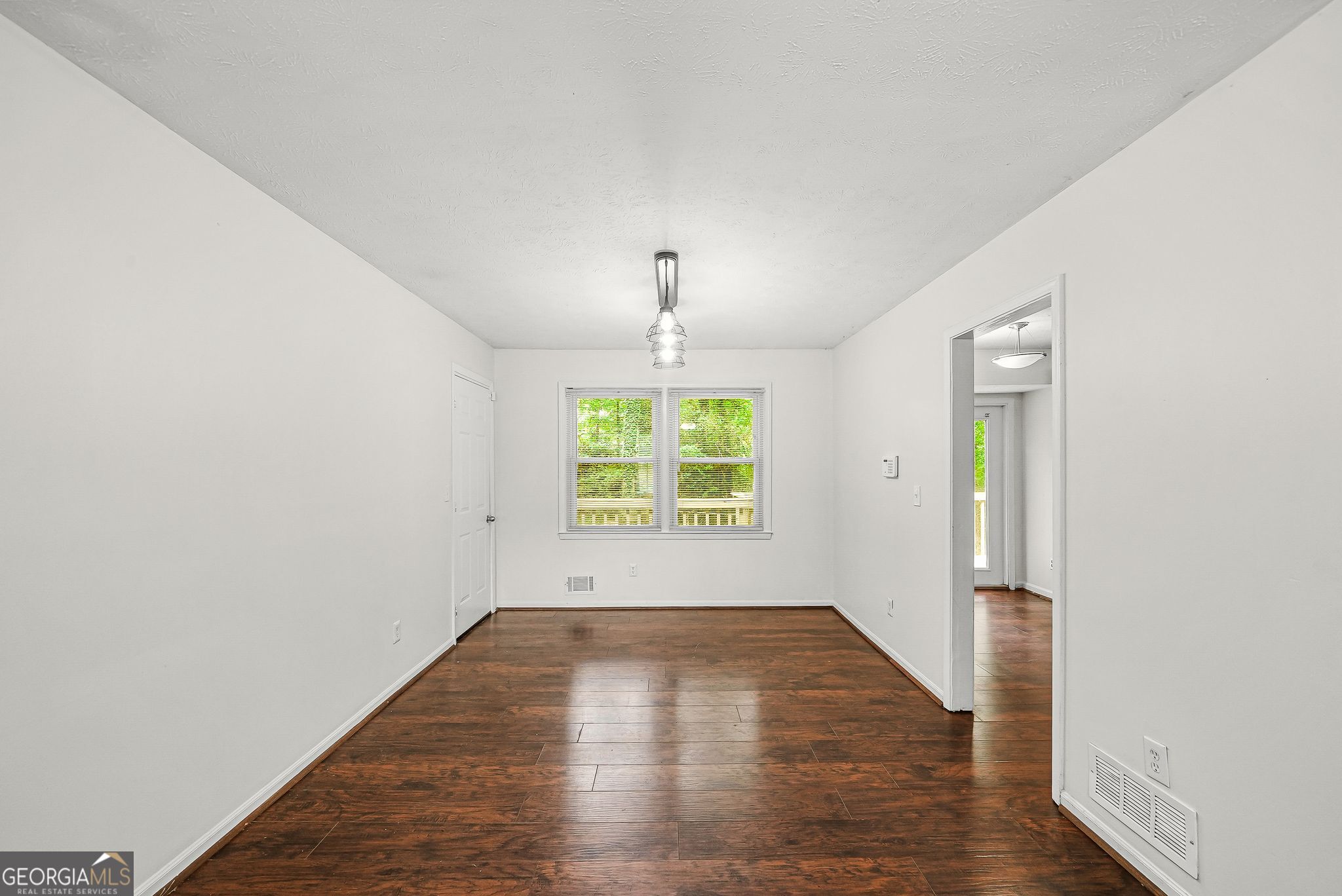 1469 W Rock Court