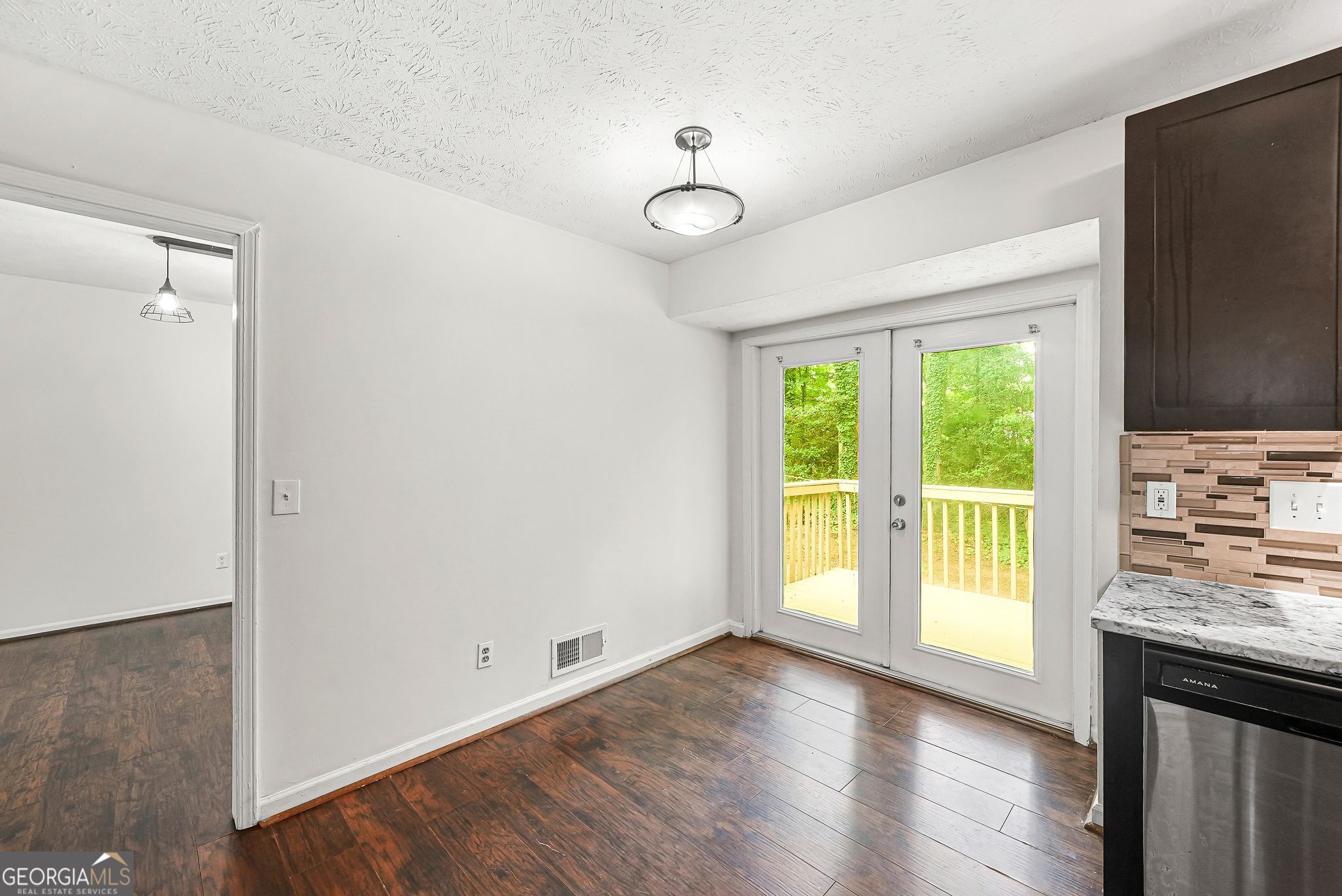 1469 W Rock Court