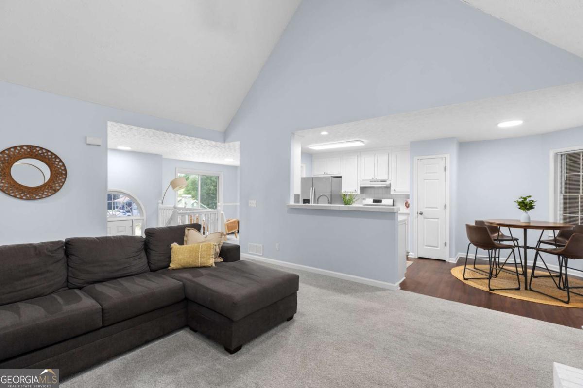 106 Hearthstone Drive