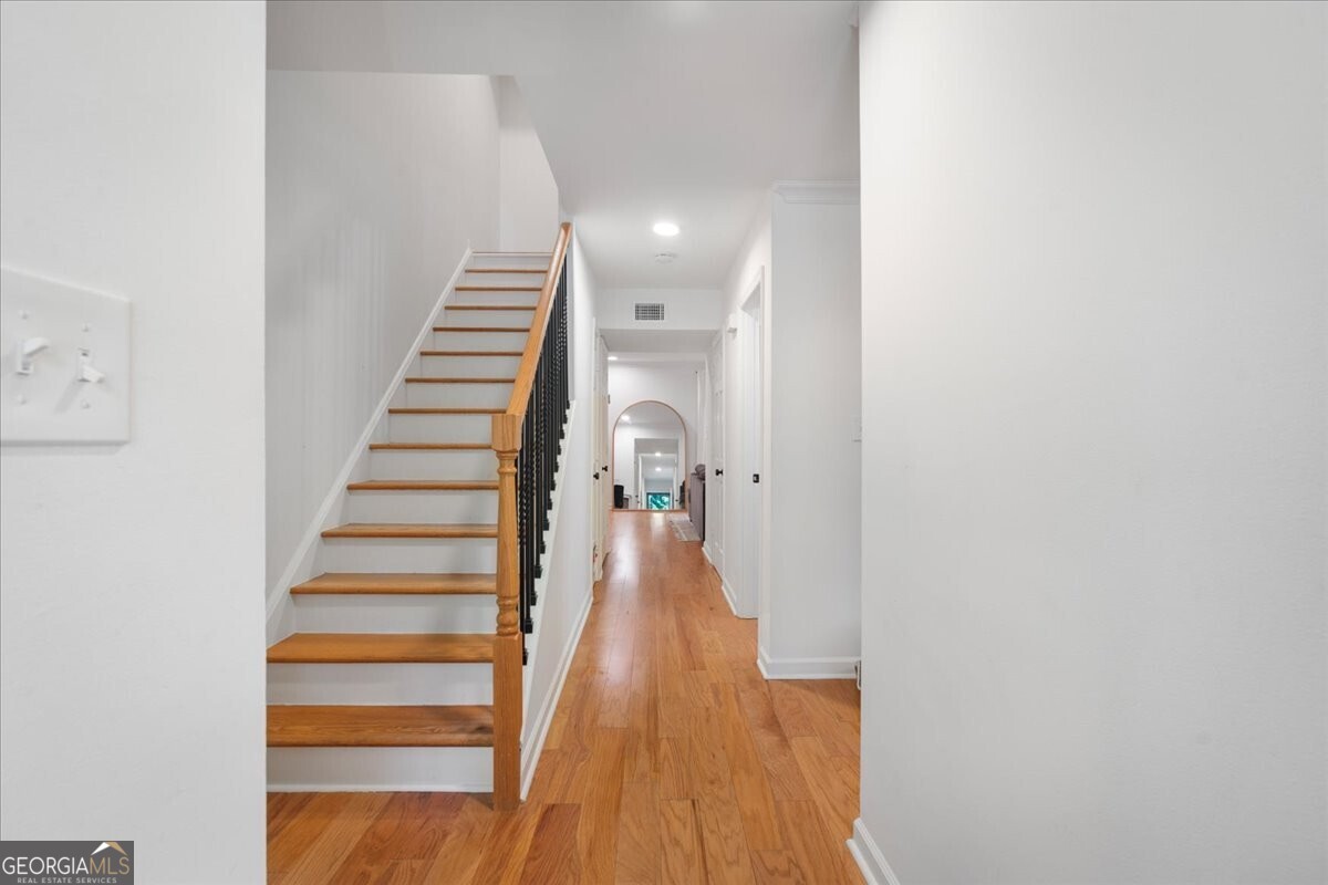47 Ivy Trail NE