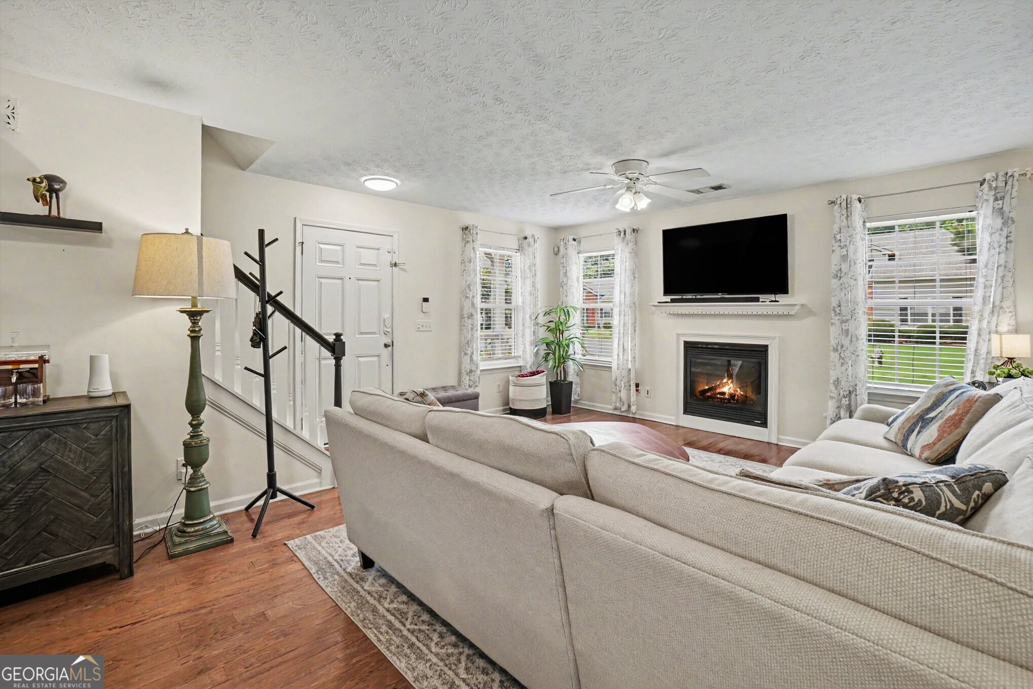 321 Windcroft Lane NW