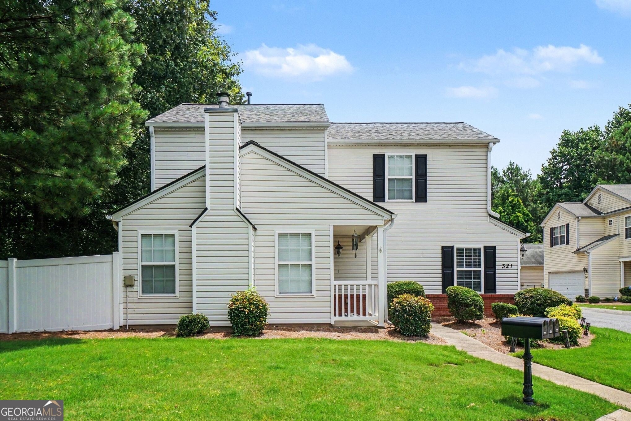 321 Windcroft Lane NW