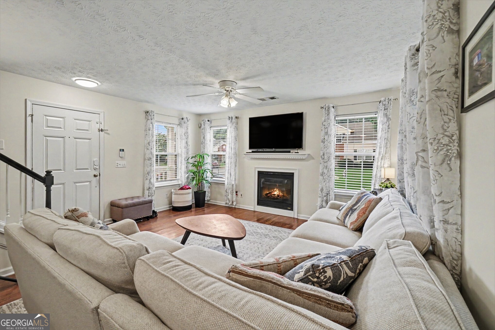 321 Windcroft Lane NW