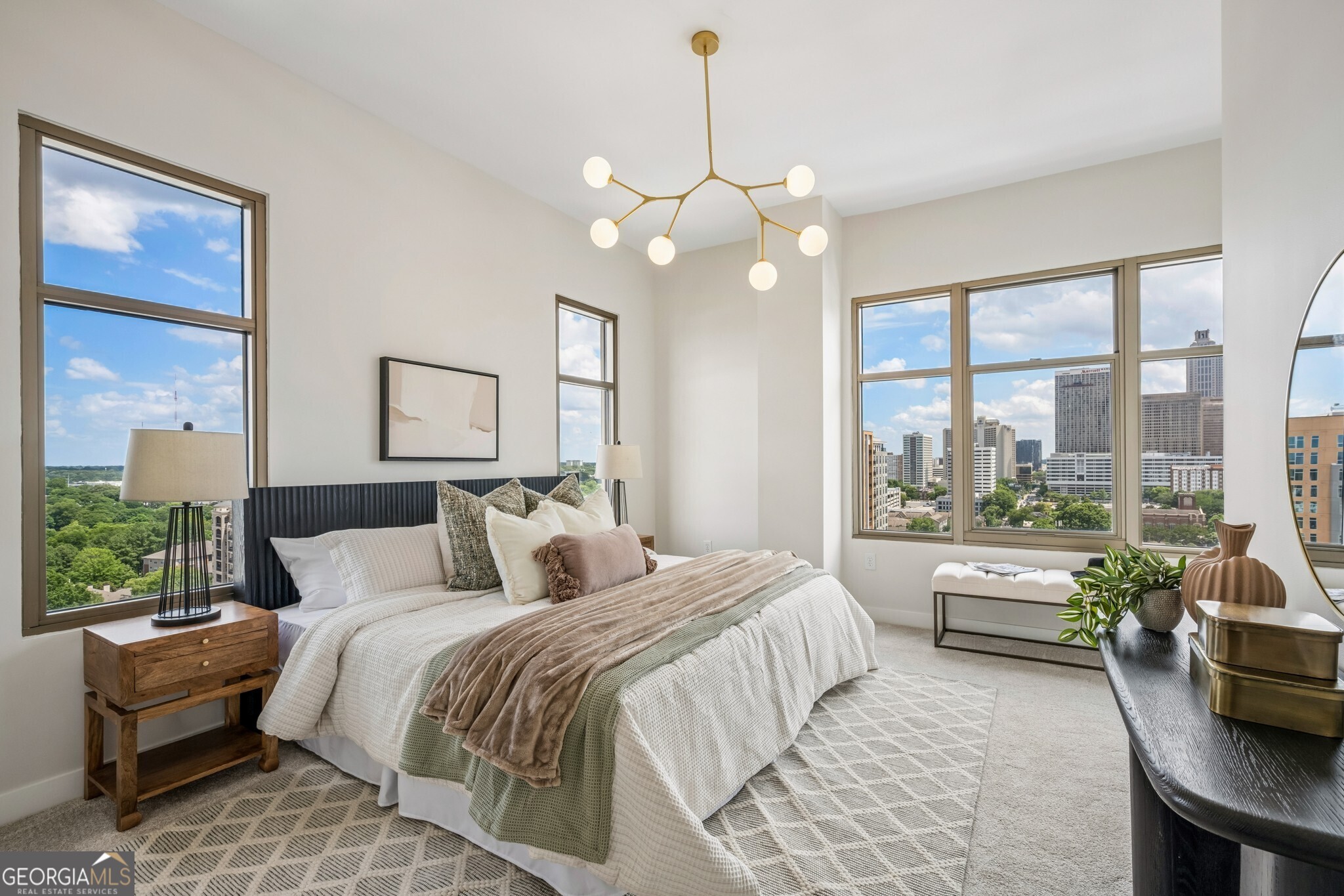 565 Peachtree Street NE # 1610
