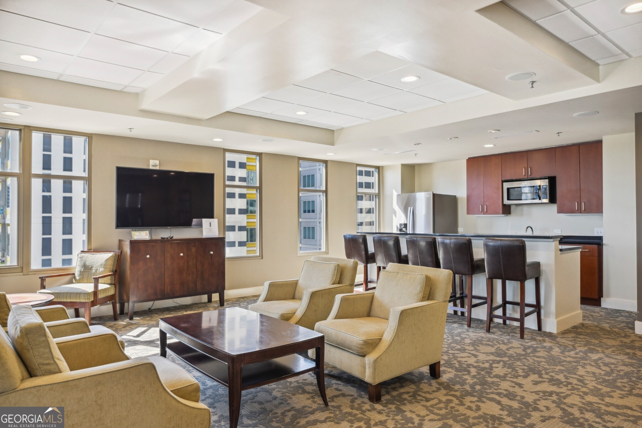 565 Peachtree Street NE # 1610