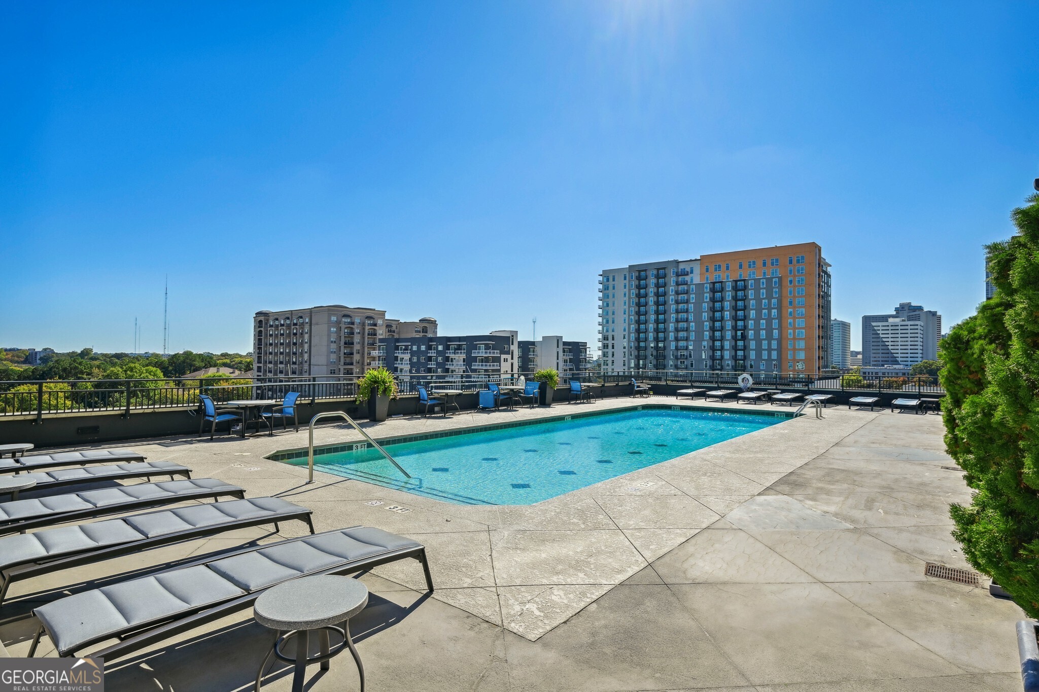 565 Peachtree Street NE # 1610