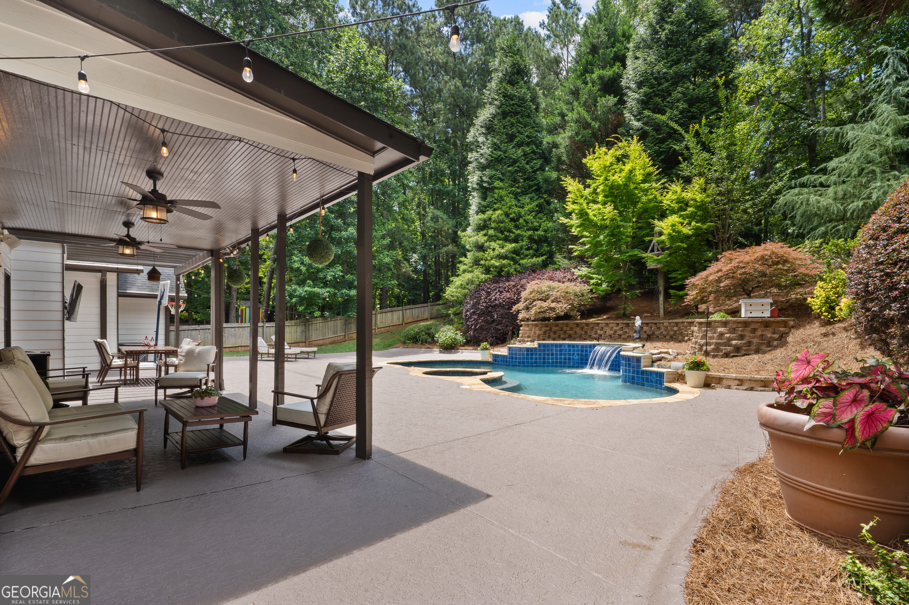 1105 Regiment Drive NW