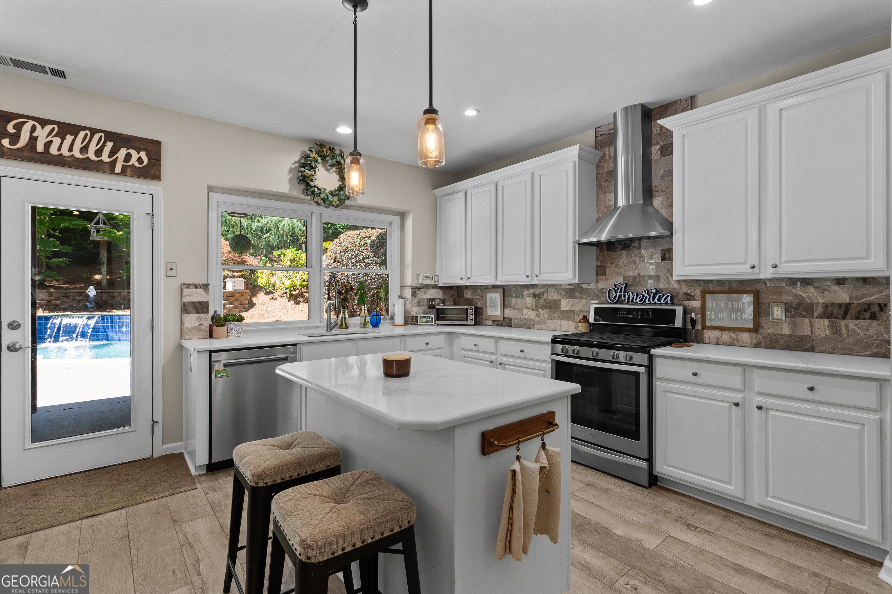 1105 Regiment Drive NW