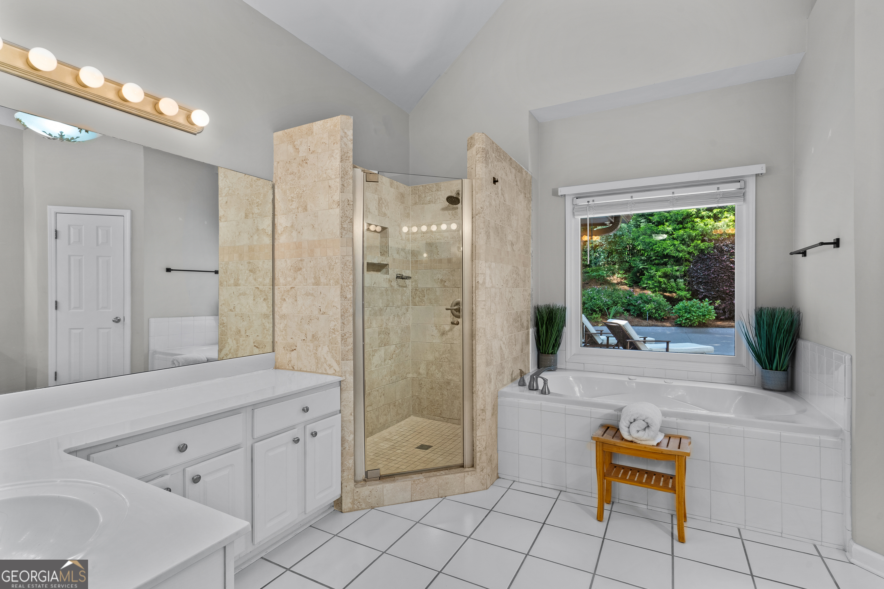 1105 Regiment Drive NW