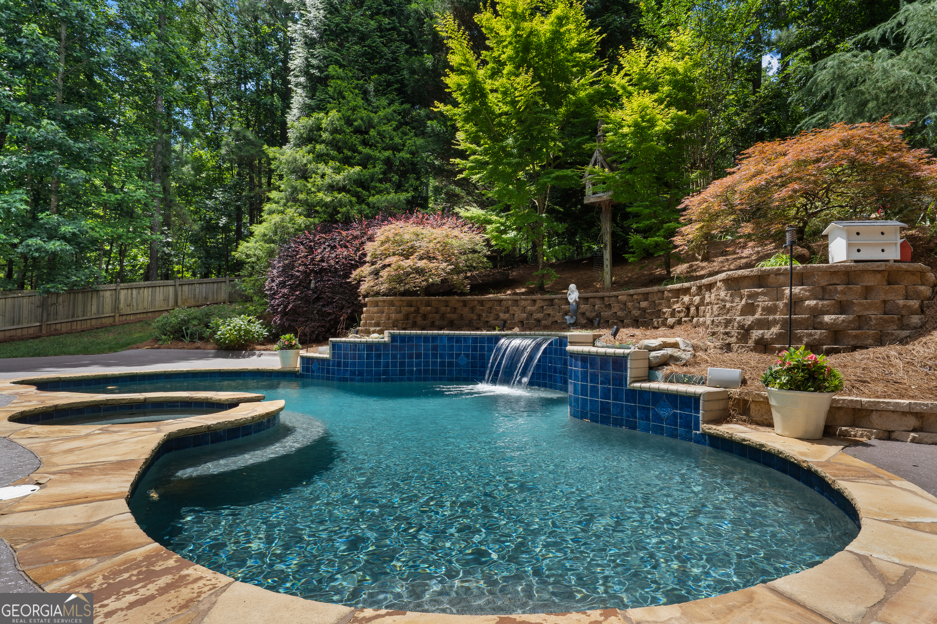 1105 Regiment Drive NW