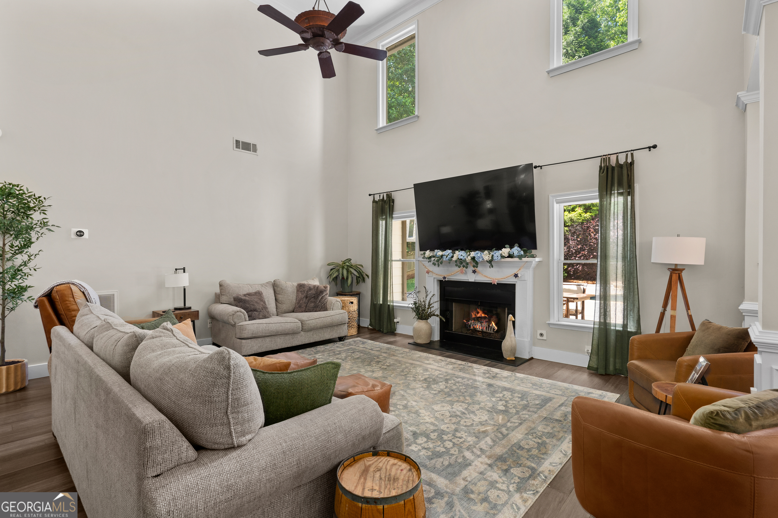 1105 Regiment Drive NW
