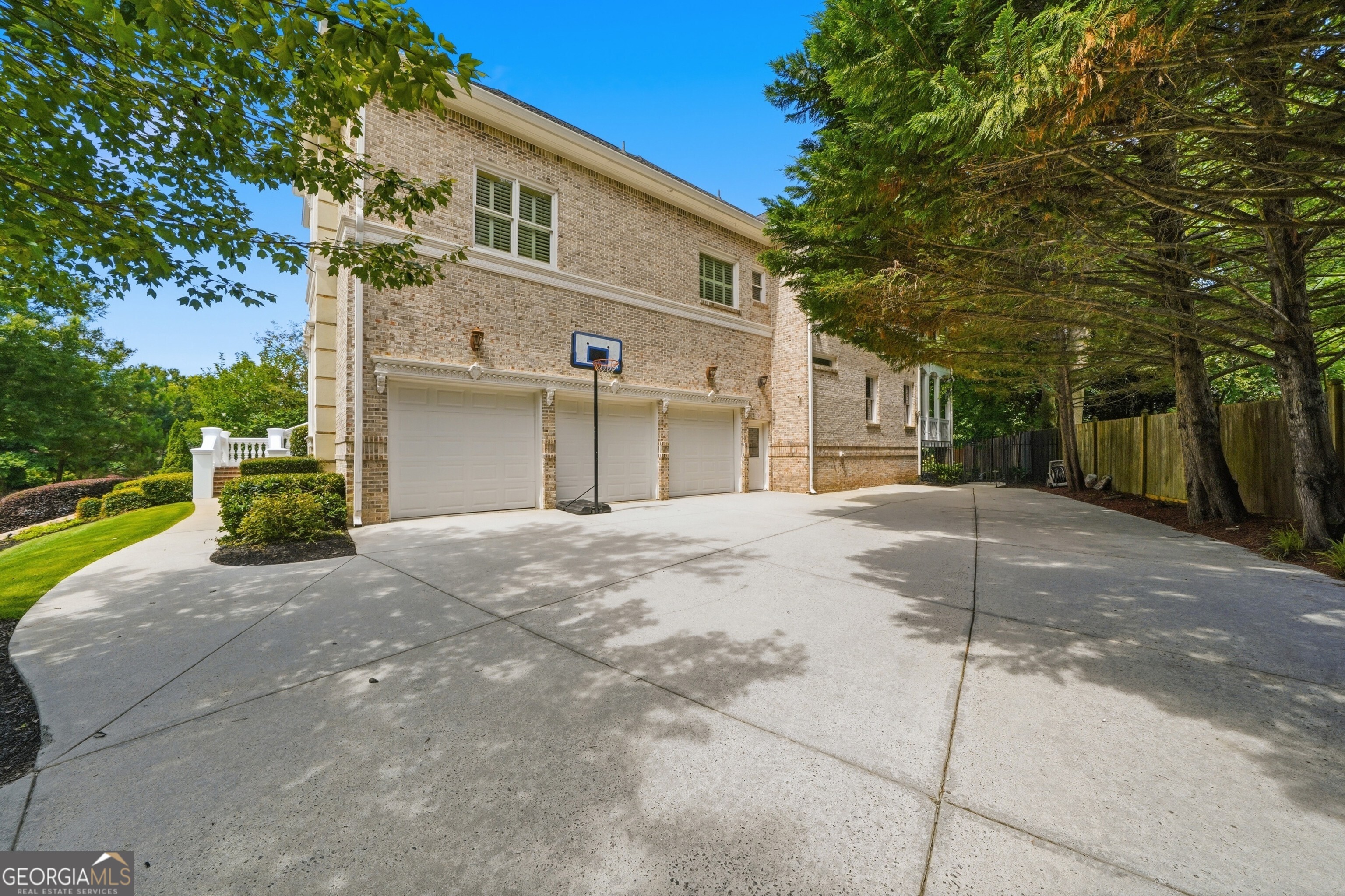 2185 Waldrop Road