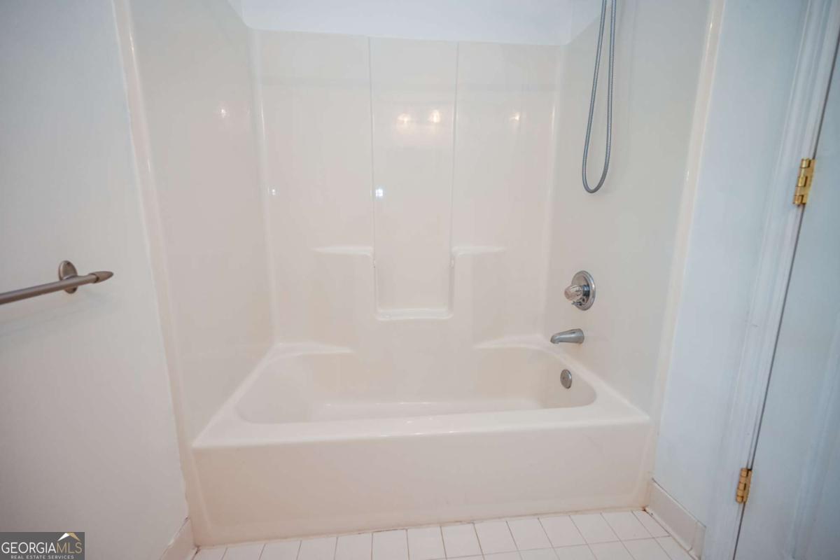 3301 Rae Place