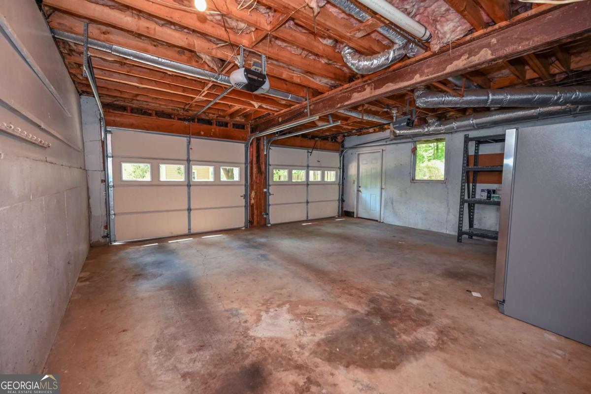 3301 Rae Place