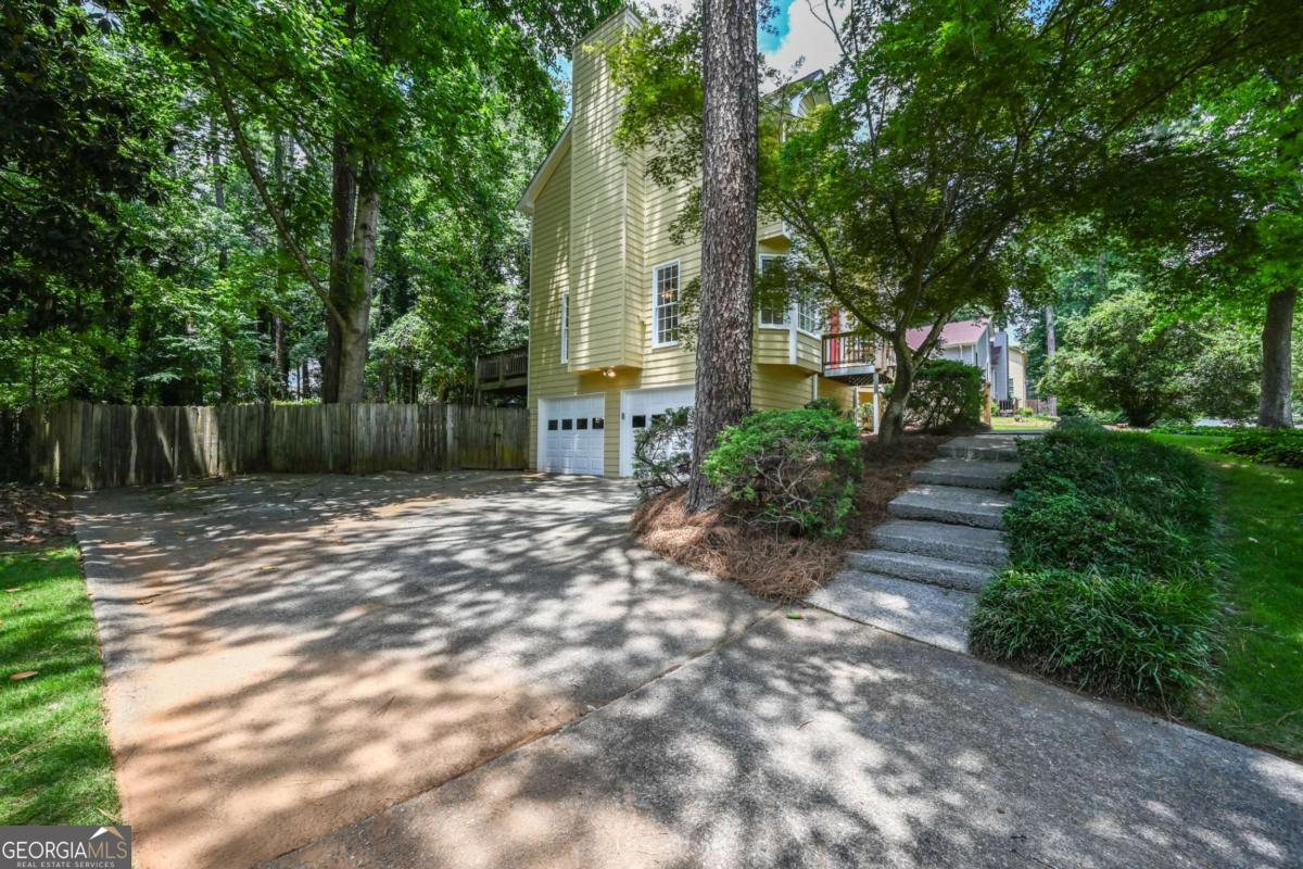 3301 Rae Place