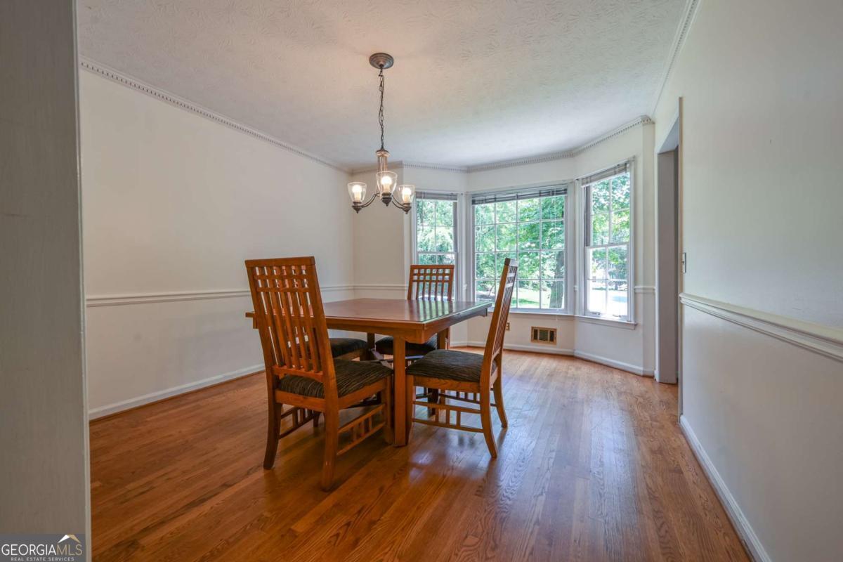 3301 Rae Place