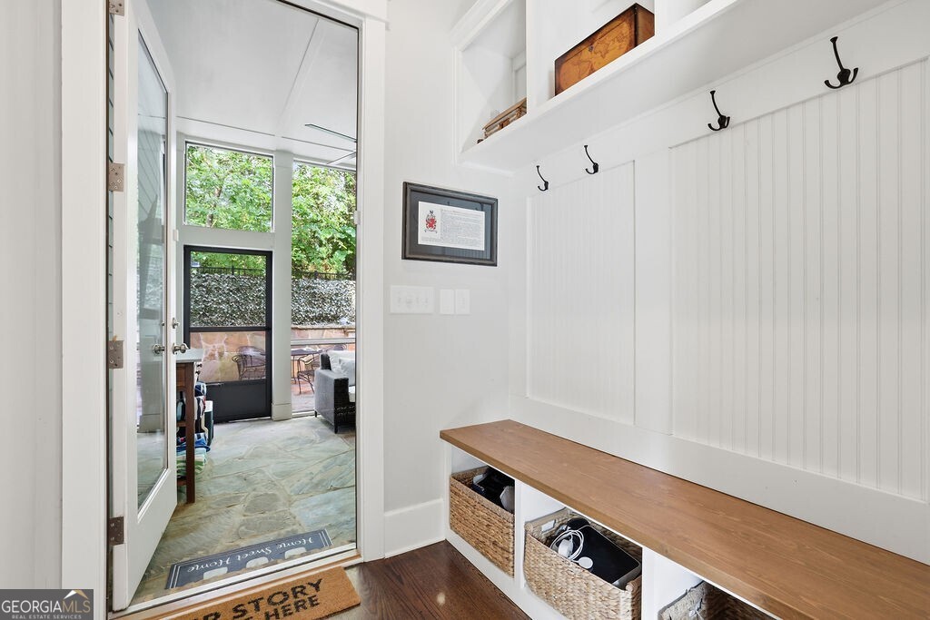 5690 Vineyard Park Trail