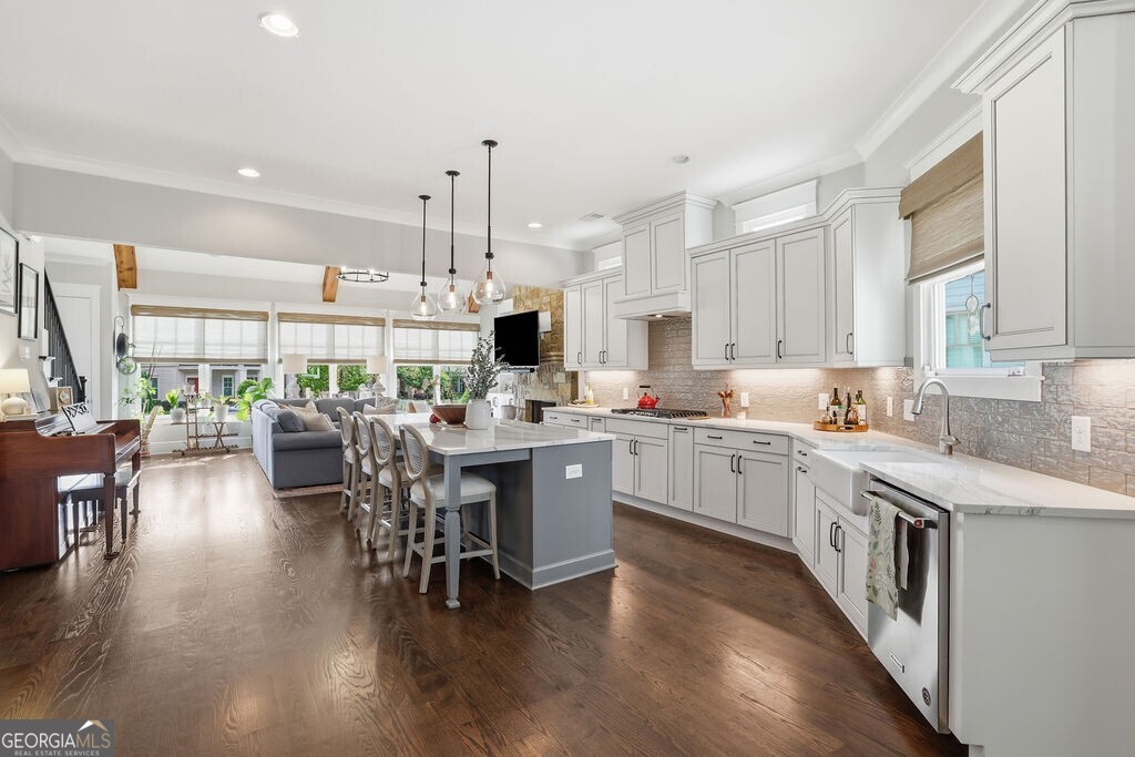 5690 Vineyard Park Trail
