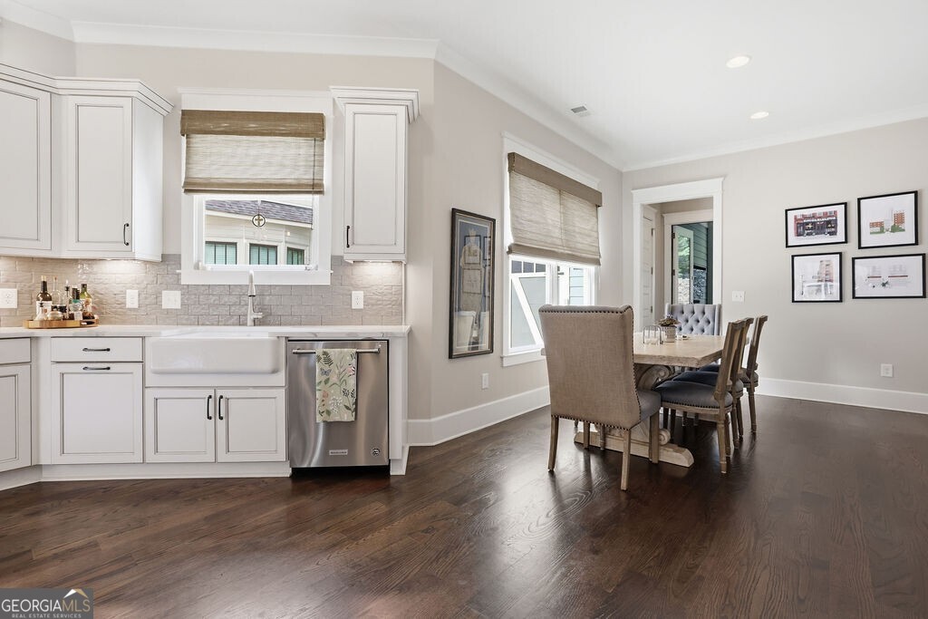 5690 Vineyard Park Trail