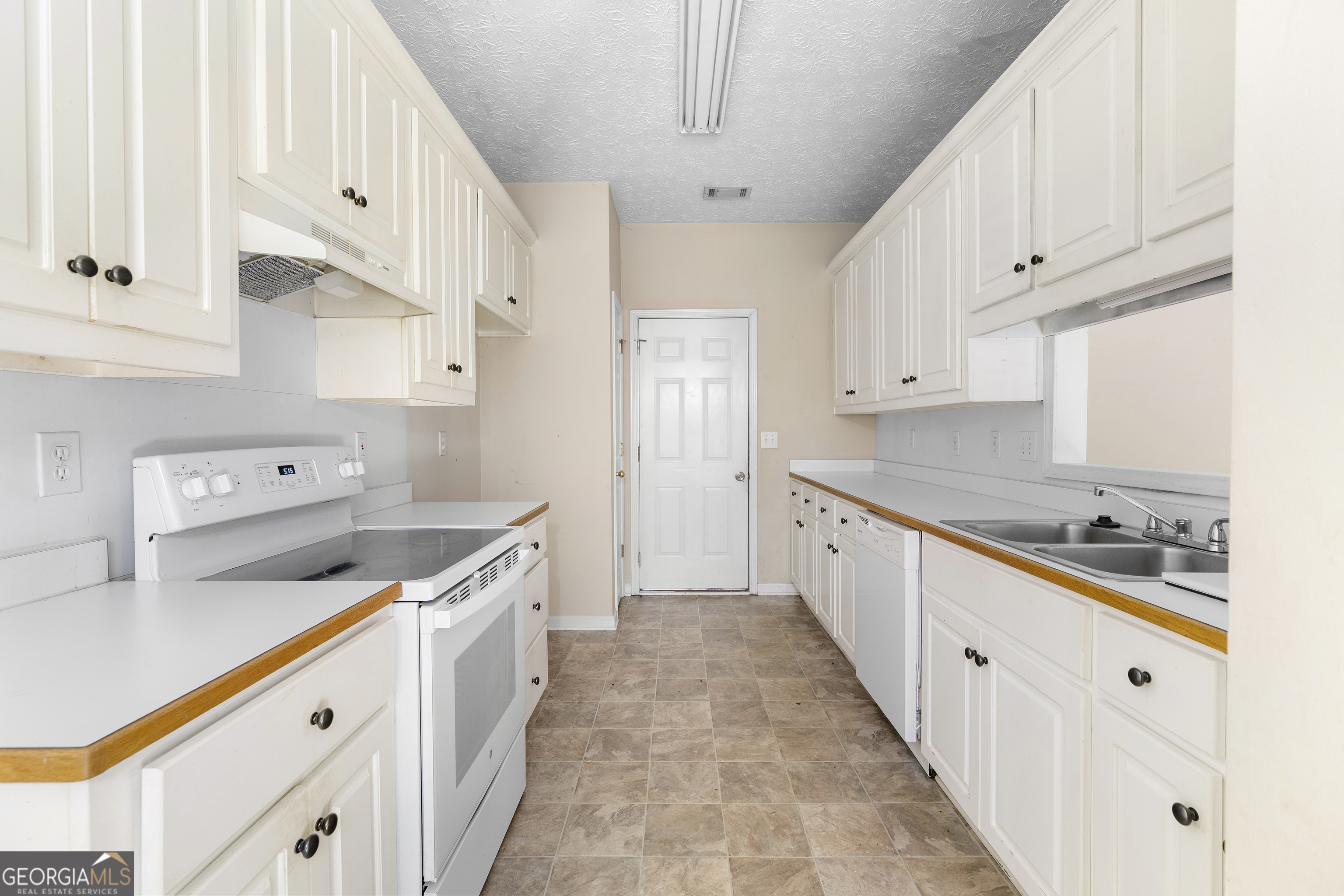 314 Apache Drive