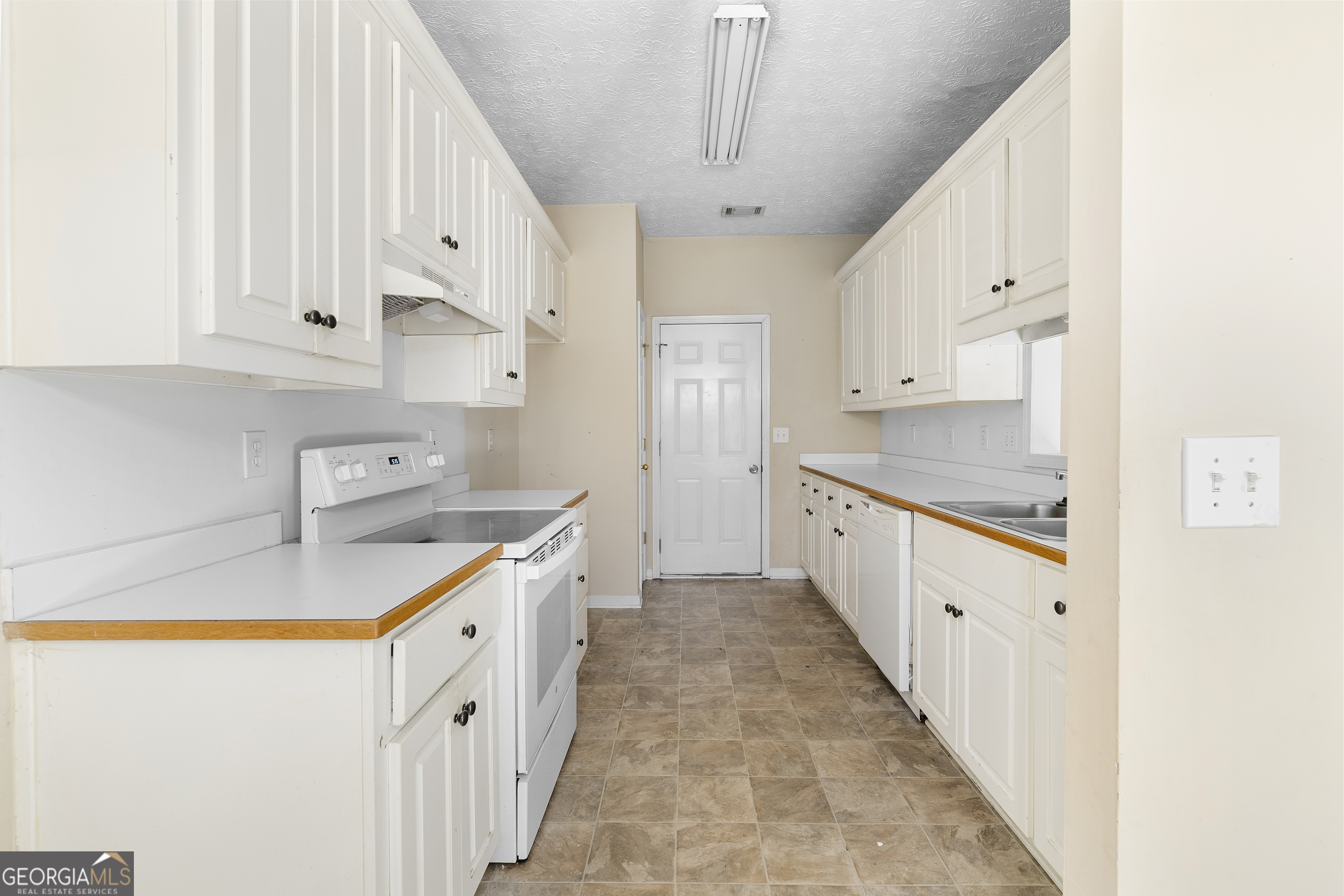 314 Apache Drive