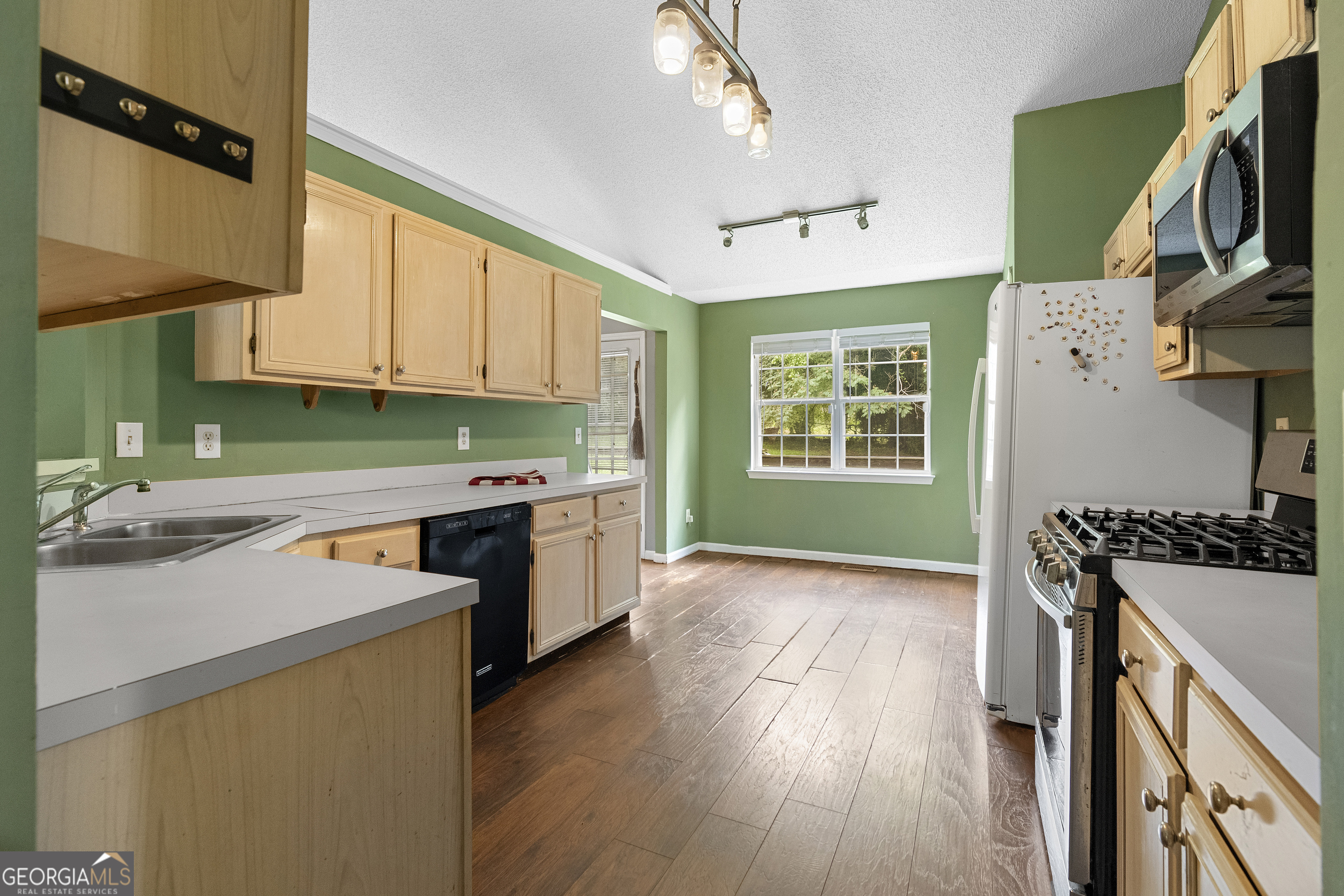 543 Settlers Ridge Lane