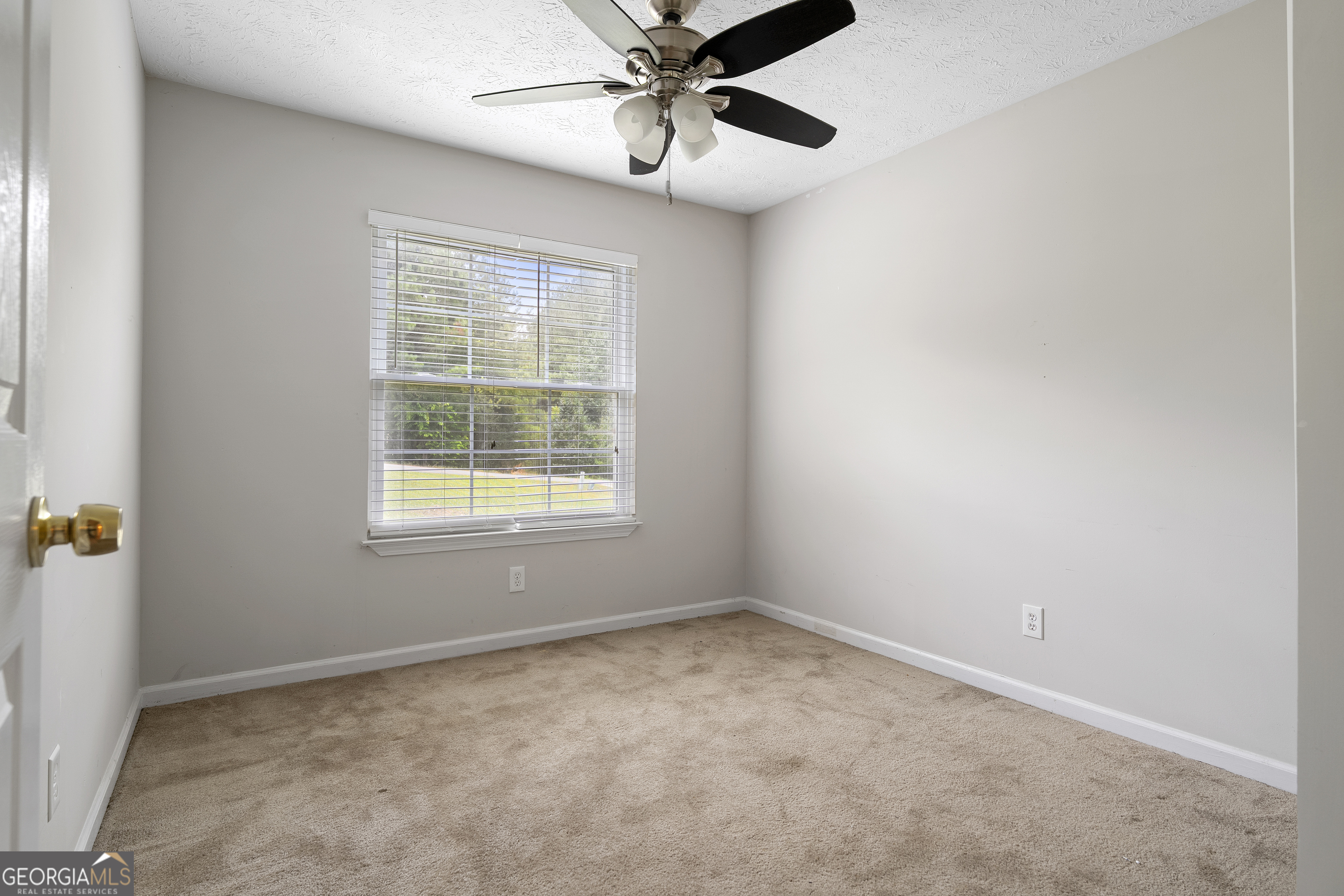 142 Doe Lane SE
