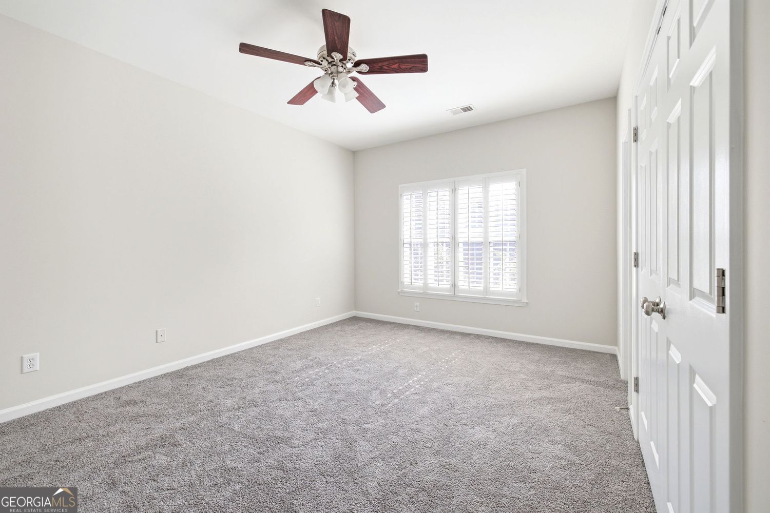 7327 Rocking Chair Lane