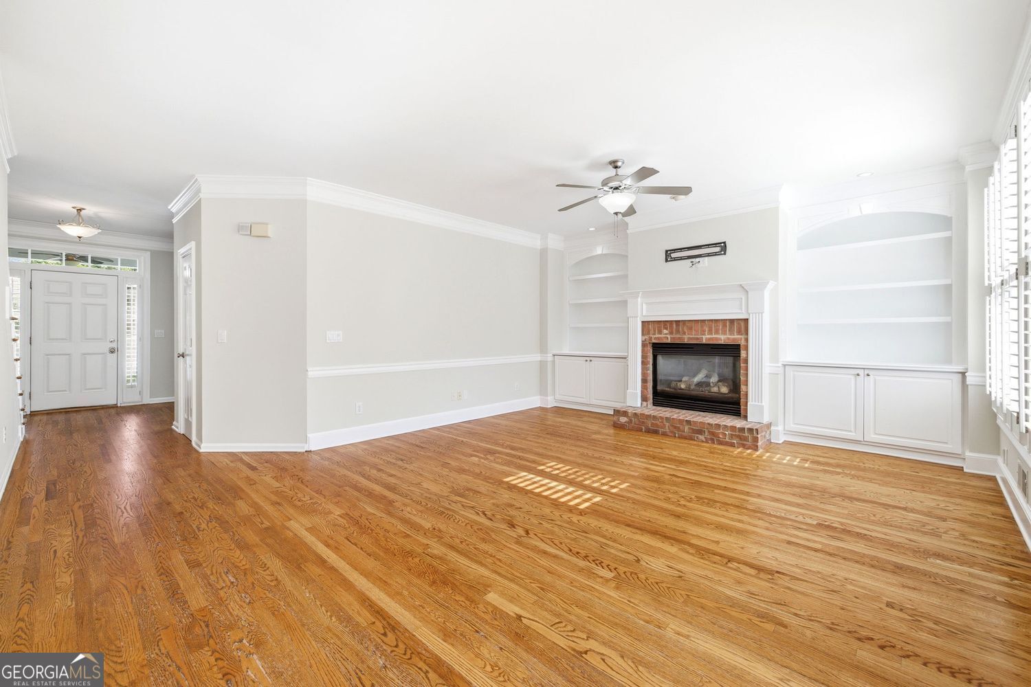 7327 Rocking Chair Lane