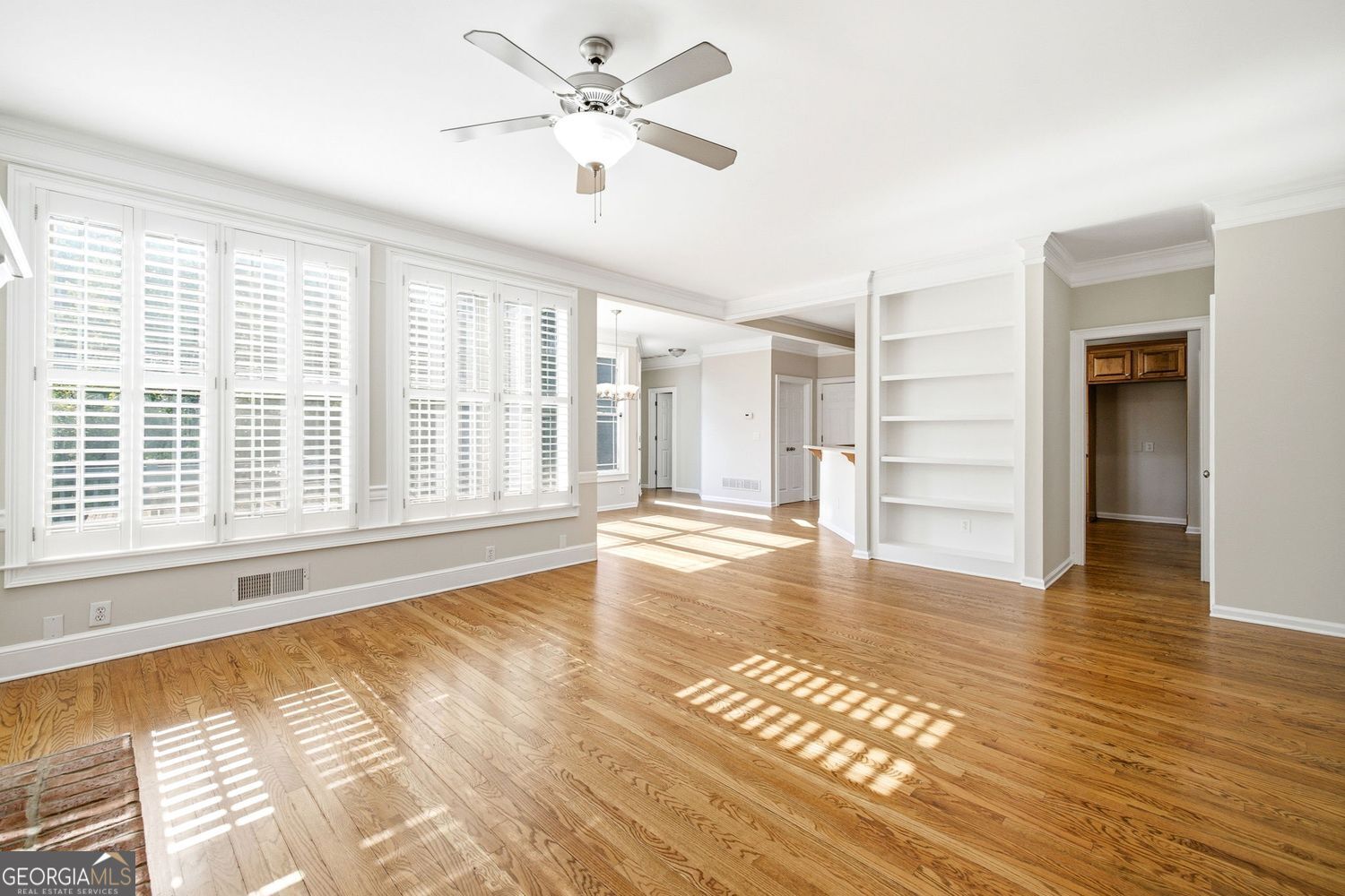 7327 Rocking Chair Lane