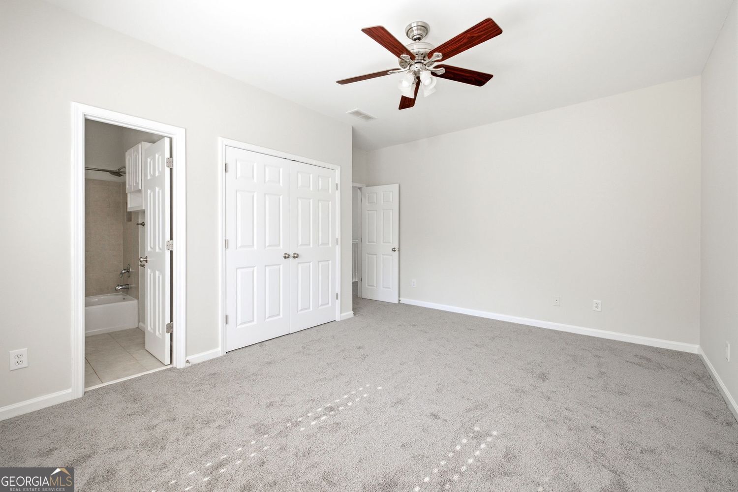 7327 Rocking Chair Lane