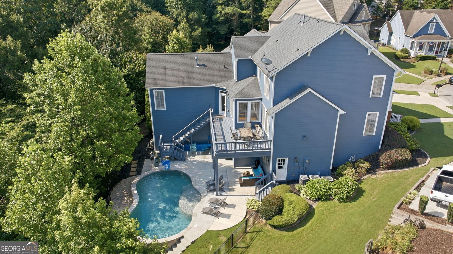 7327 Rocking Chair Lane